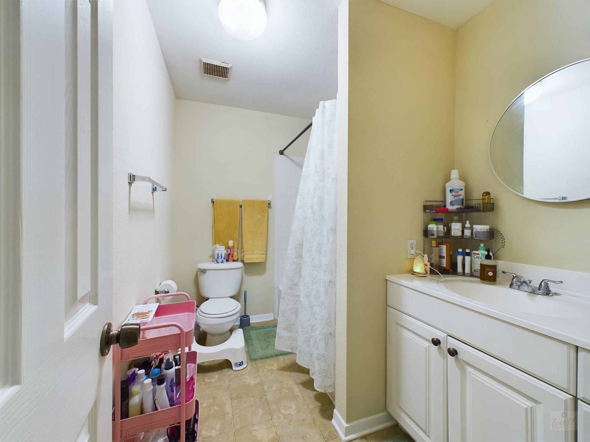 4521 Avenue F Ave # B, Austin, TX 78751