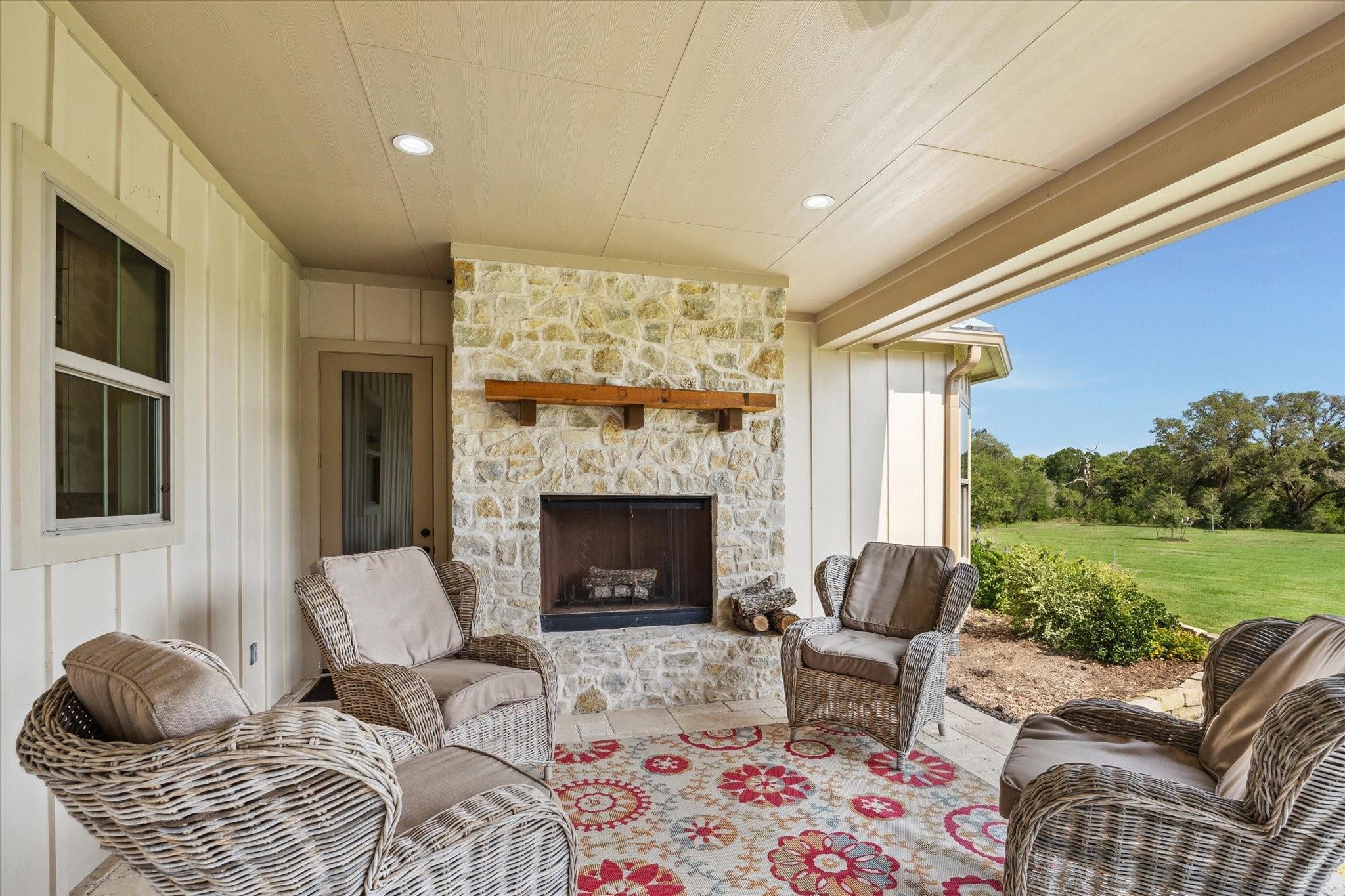 2130 Hartfield Rd, Round Top, TX 78954