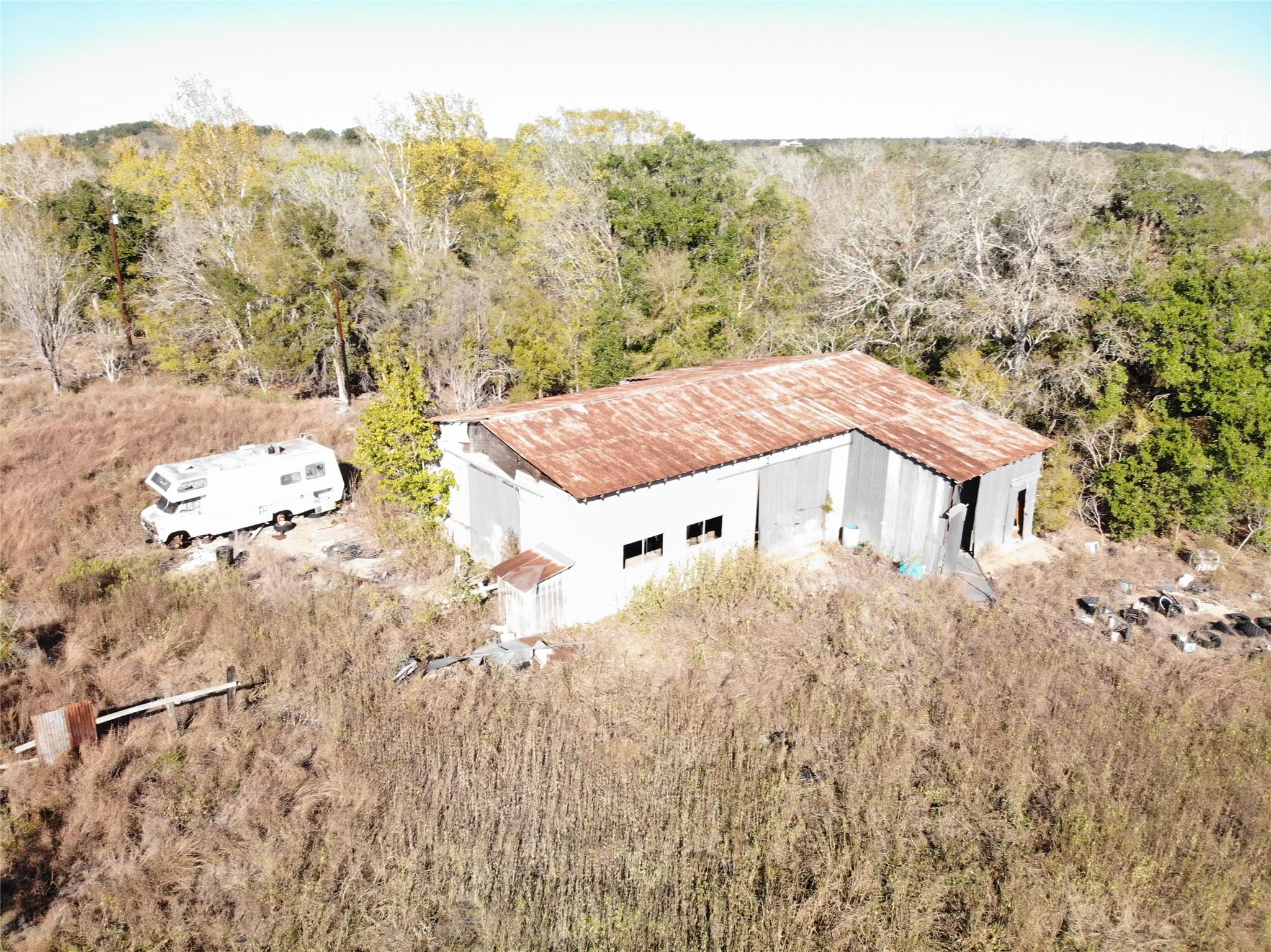 2909 71 Highway E, La Grange, TX 78495