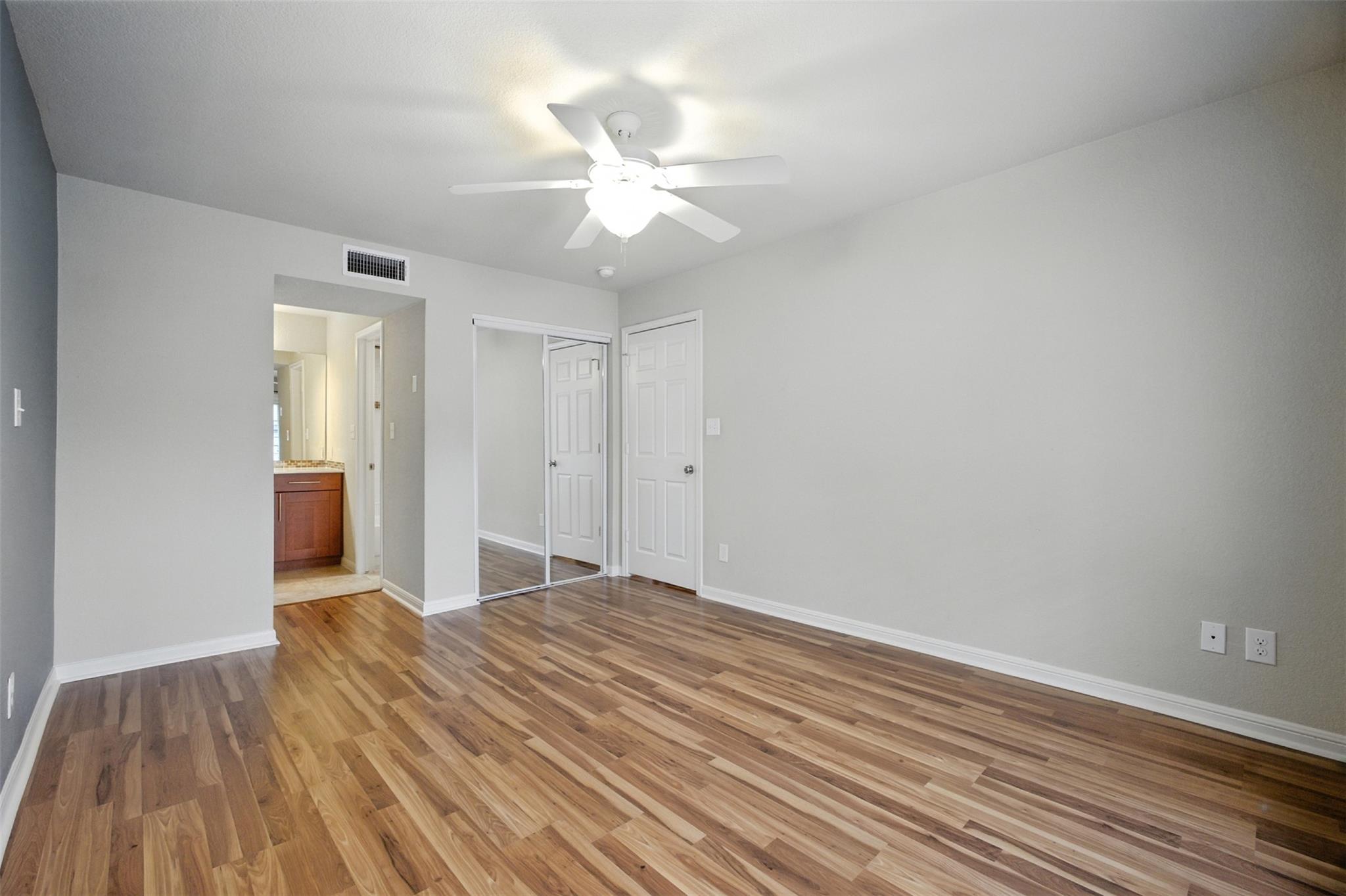 7685 Northcross Dr # 1028, Austin, TX 78757