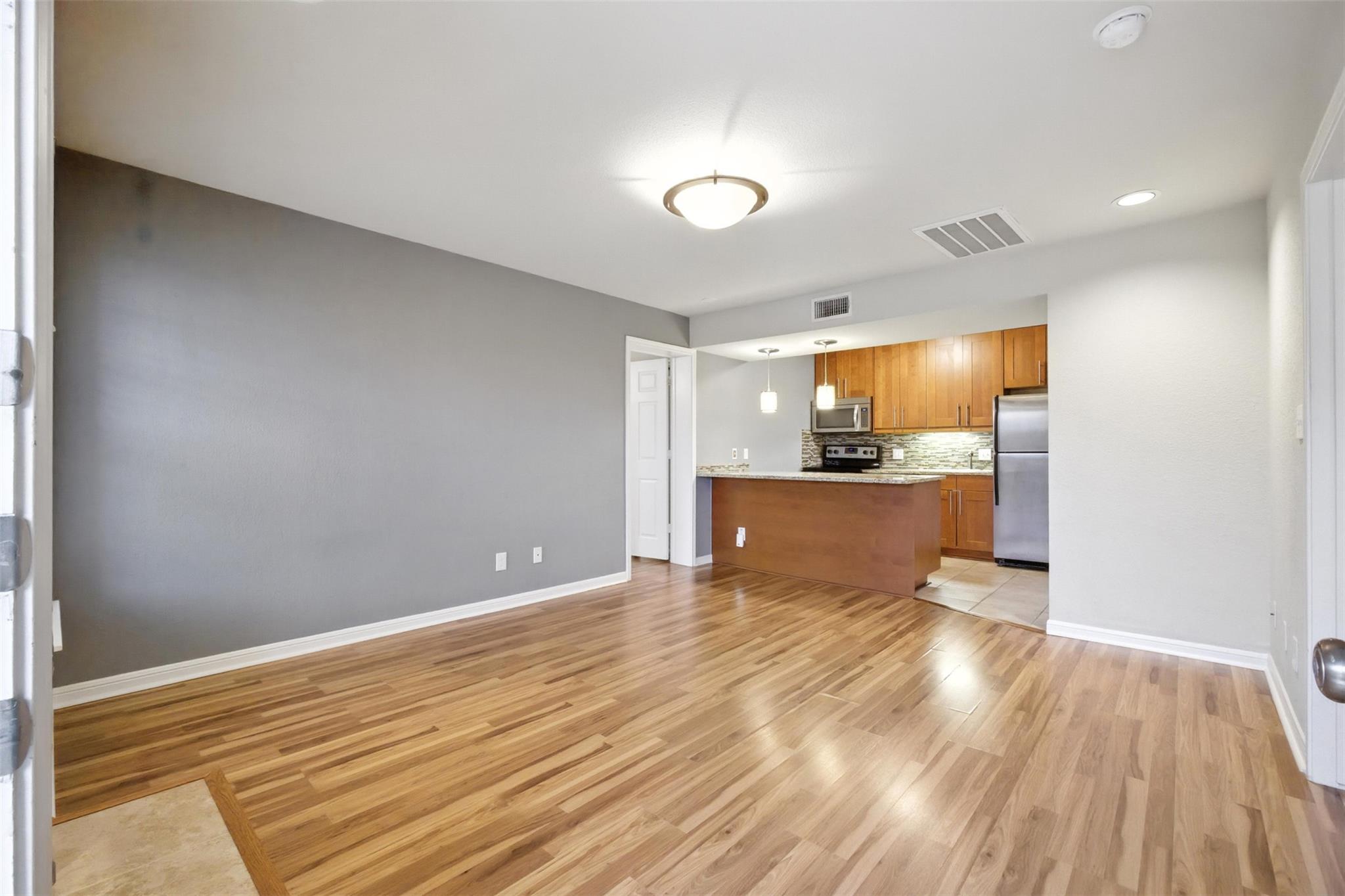 7685 Northcross Dr # 1028, Austin, TX 78757