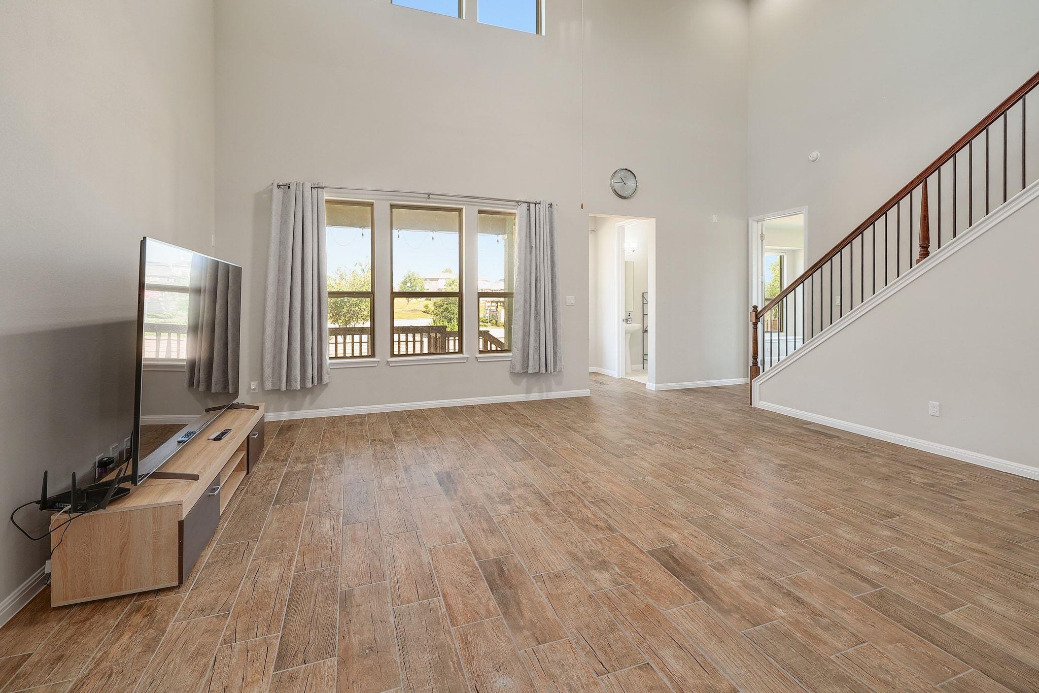 1136 Almeria Bnd, Leander, TX 78641