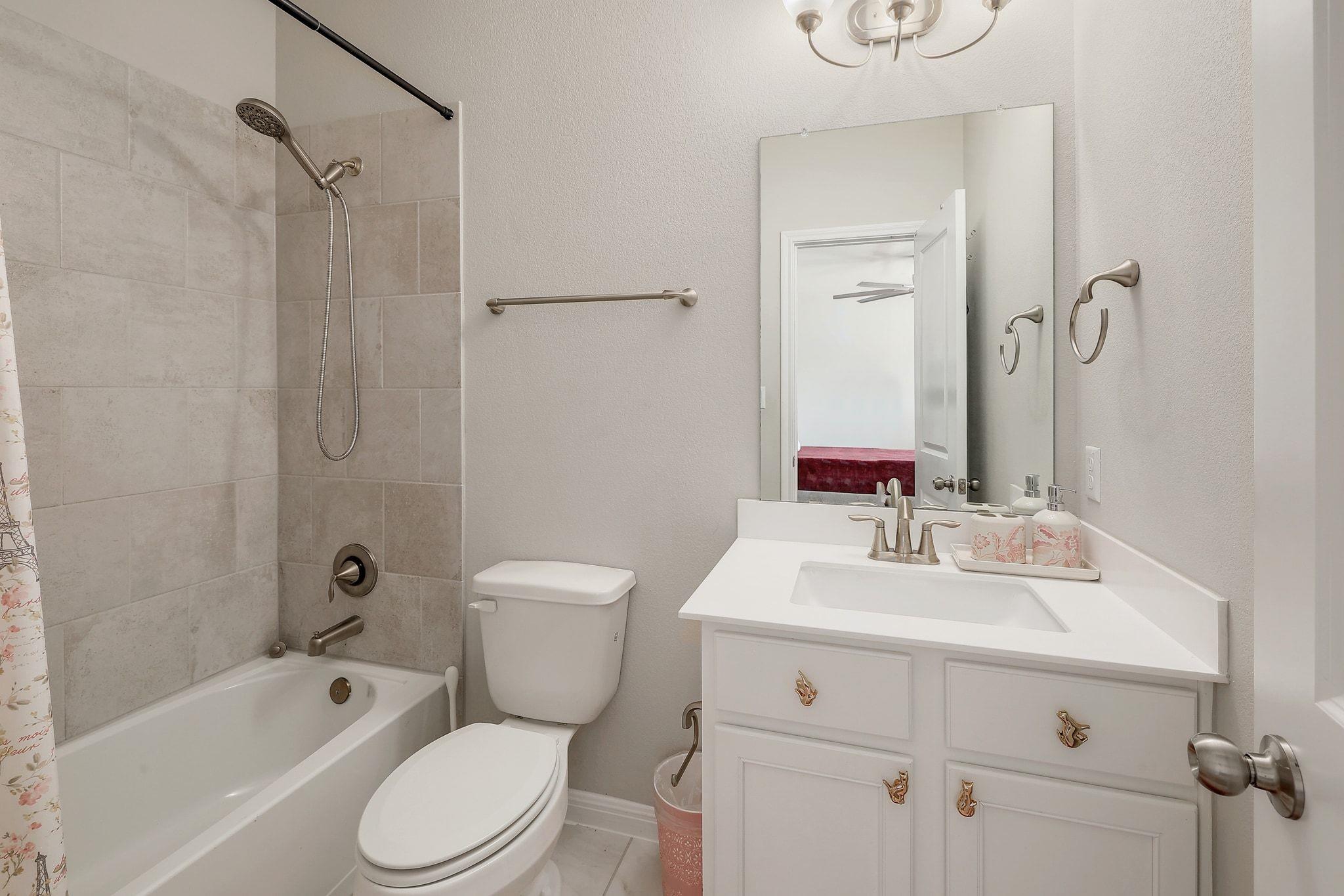 1136 Almeria Bnd, Leander, TX 78641