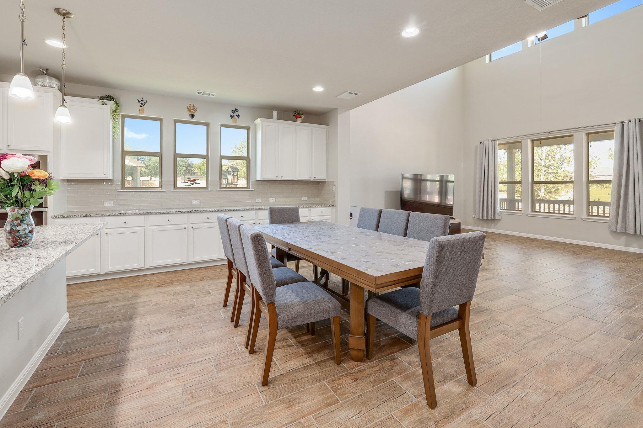 1136 Almeria Bnd, Leander, TX 78641