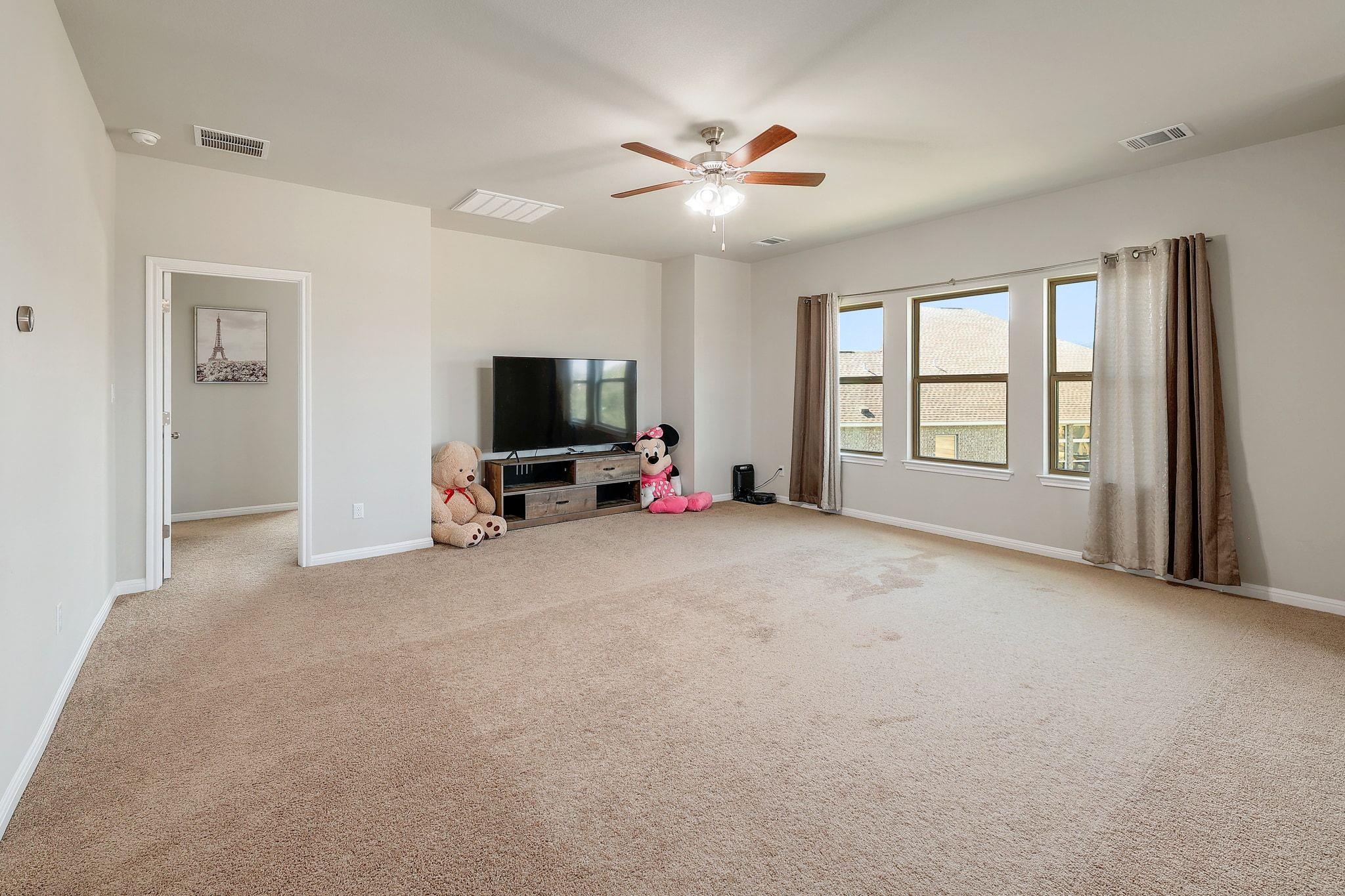 1136 Almeria Bnd, Leander, TX 78641