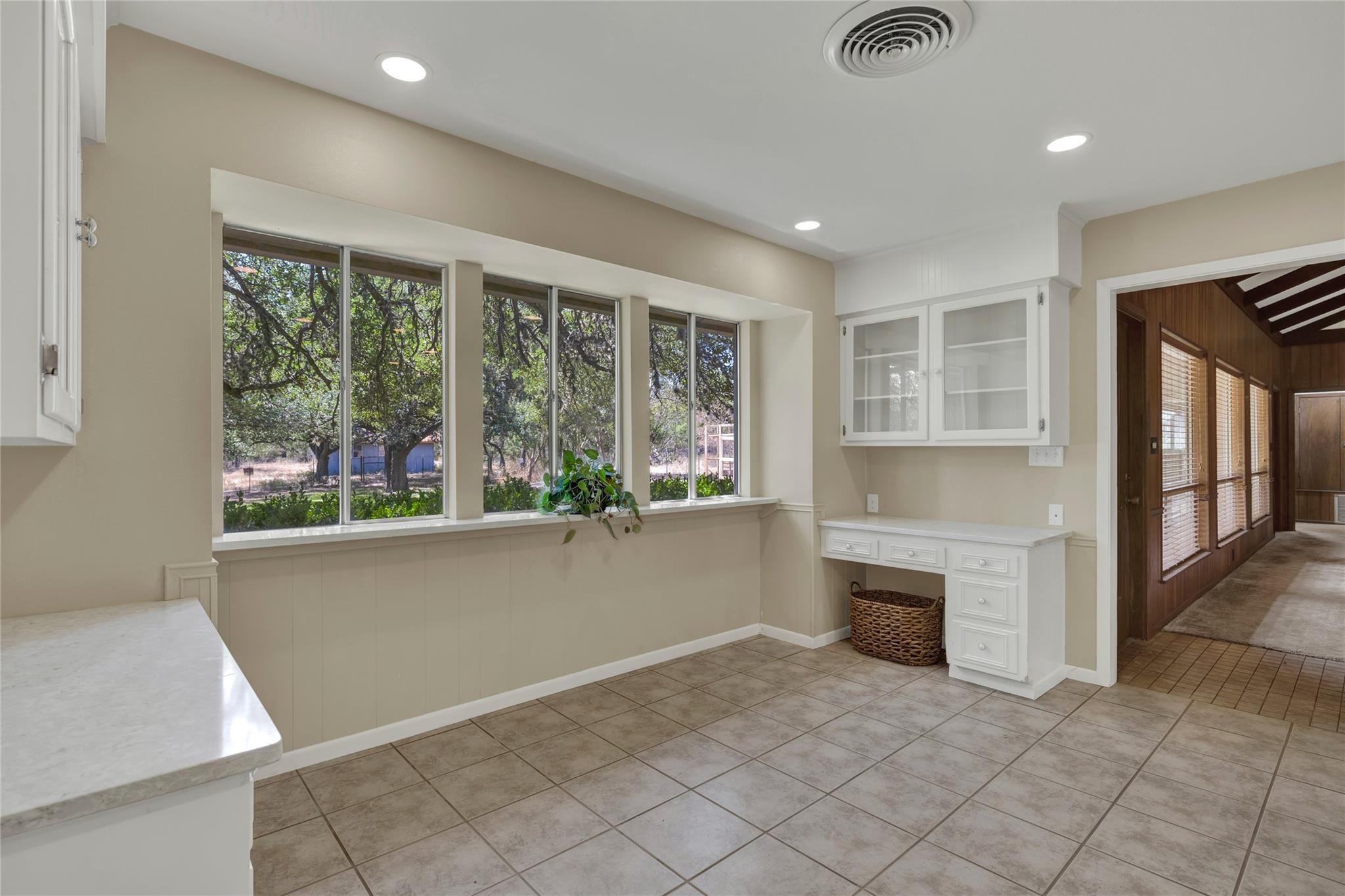 909 Palomino Ln, San Marcos, TX 78666