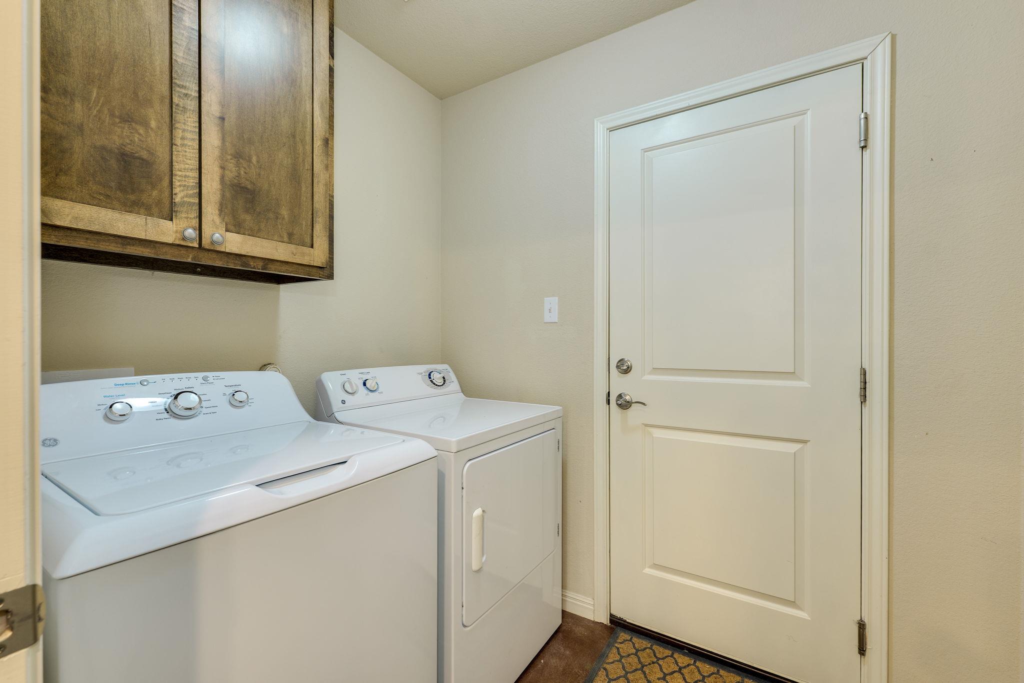 37 Pleasant Valley Rd, Wimberley, TX 78676