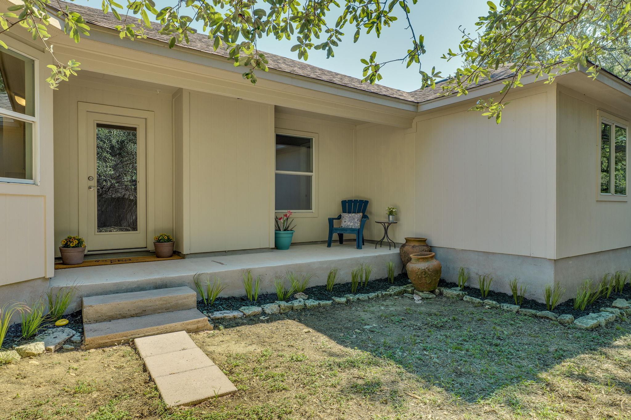 37 Pleasant Valley Rd, Wimberley, TX 78676