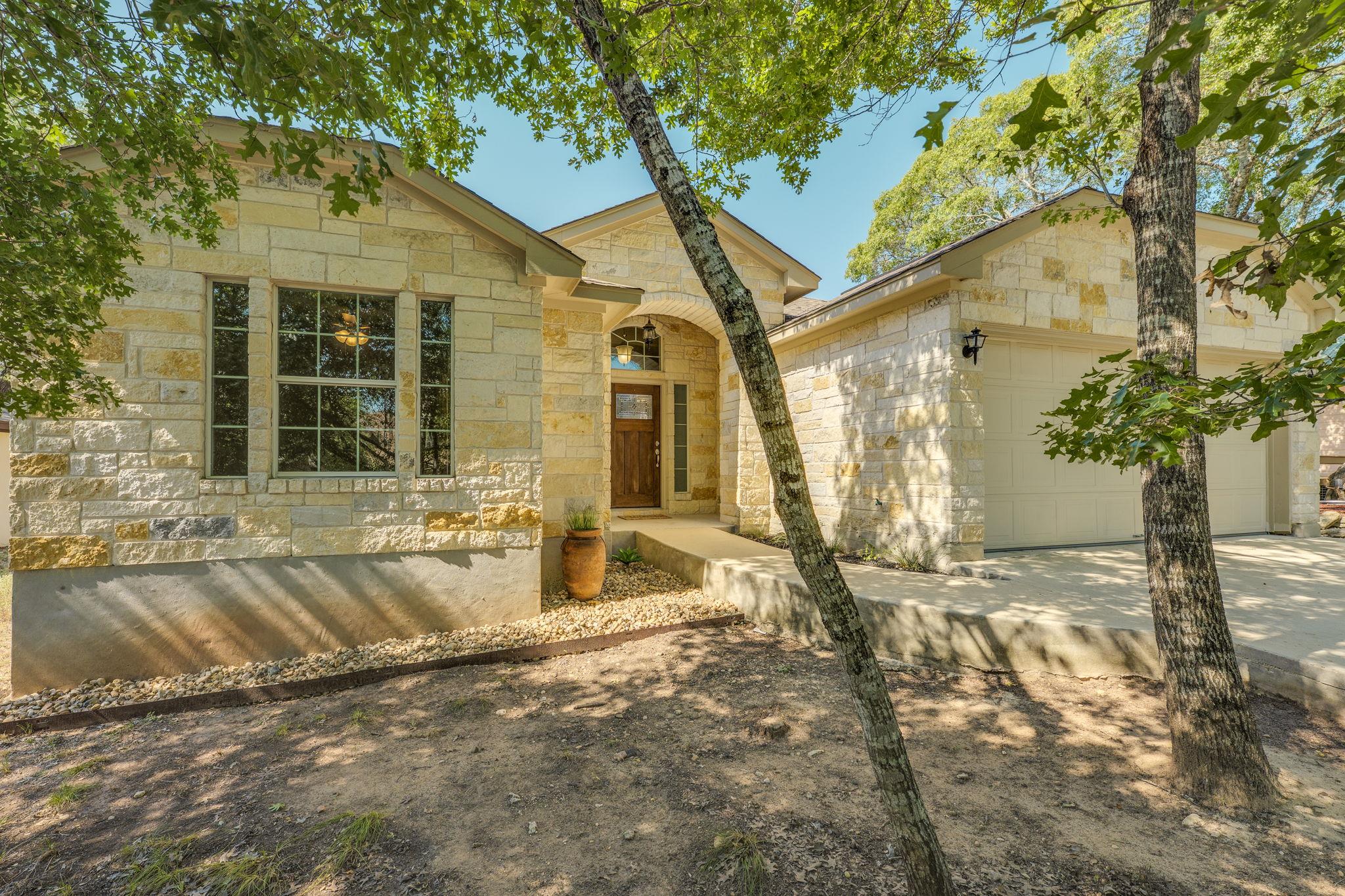 37 Pleasant Valley Rd, Wimberley, TX 78676