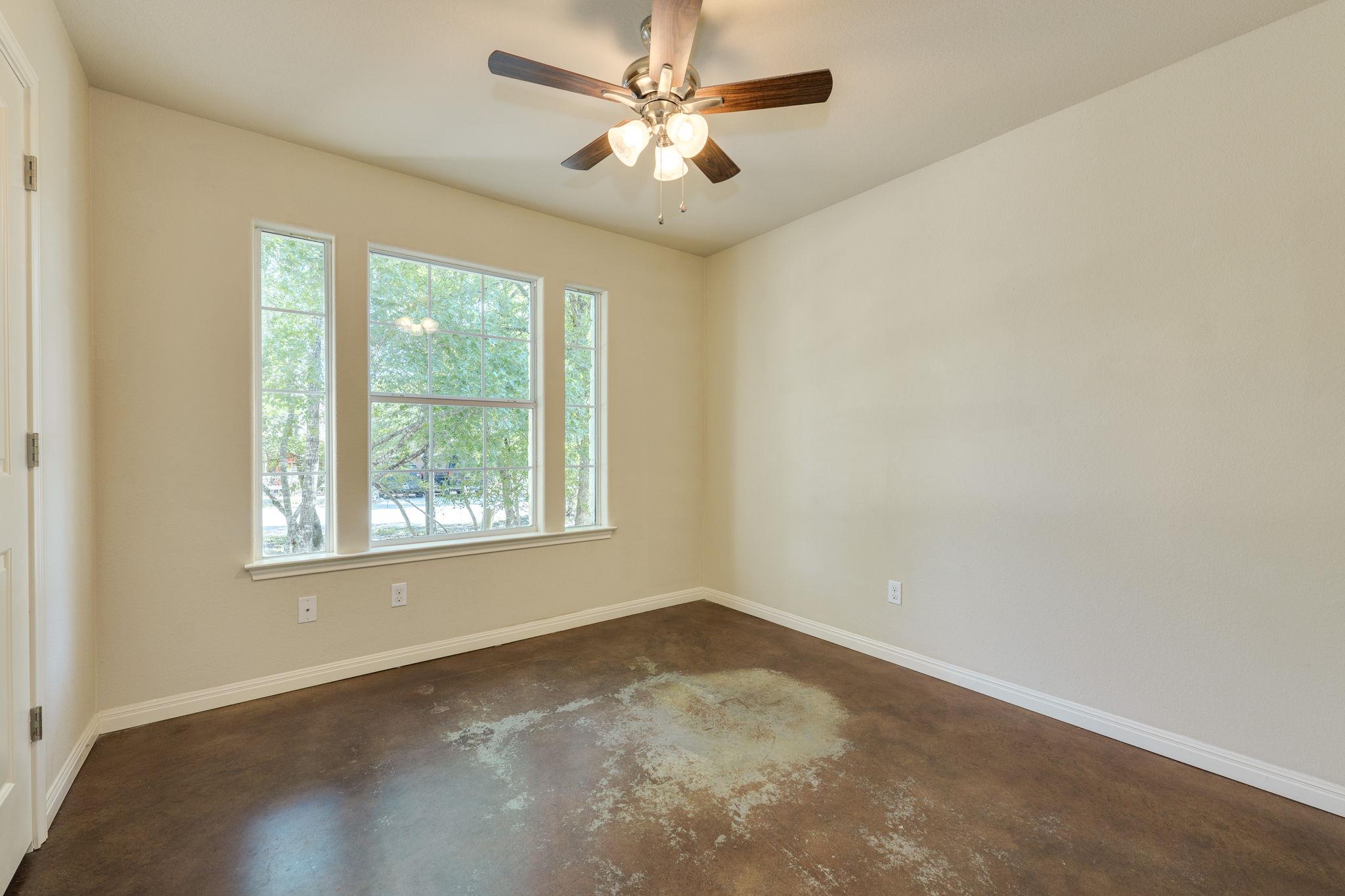 37 Pleasant Valley Rd, Wimberley, TX 78676