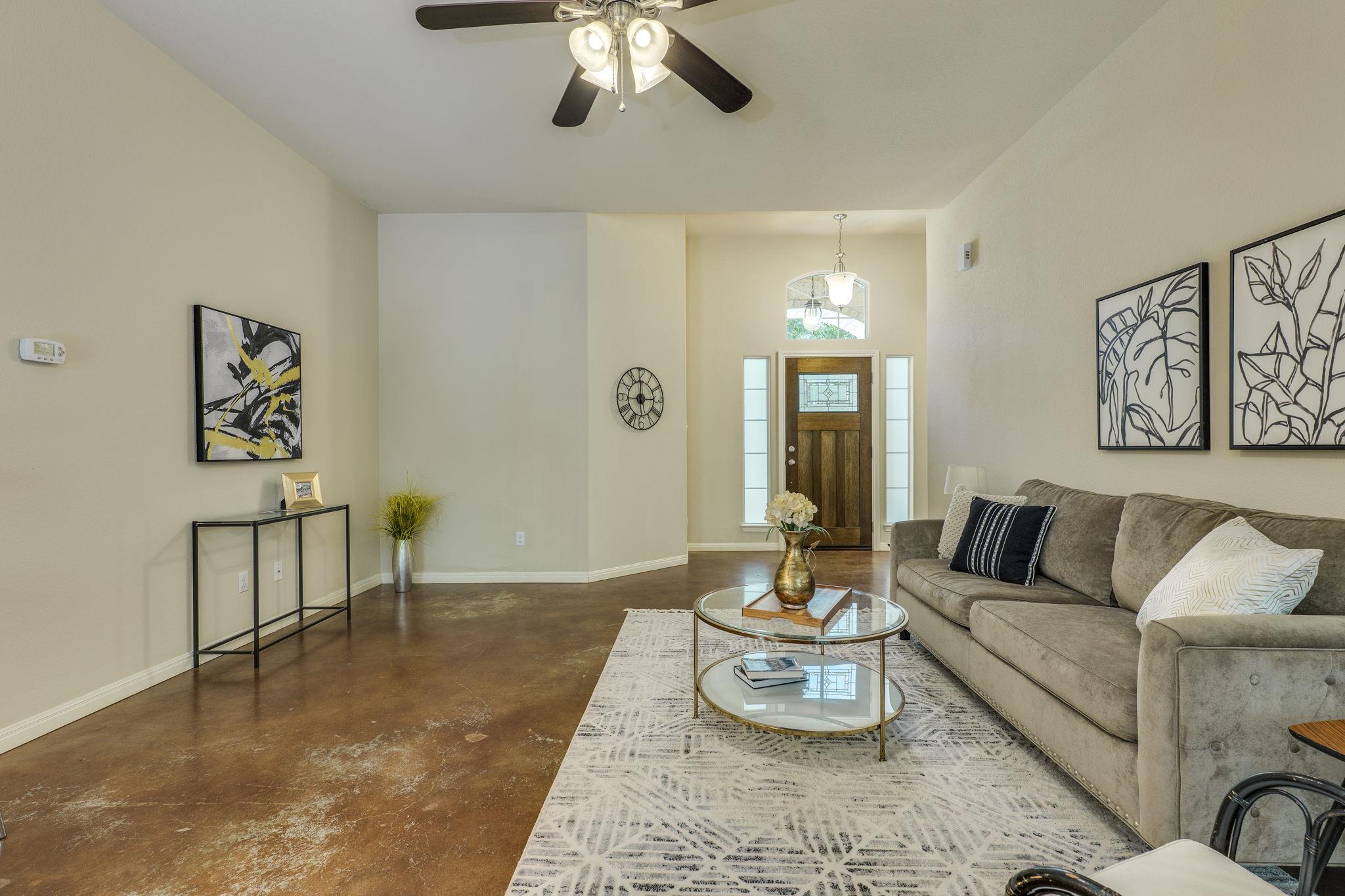 37 Pleasant Valley Rd, Wimberley, TX 78676