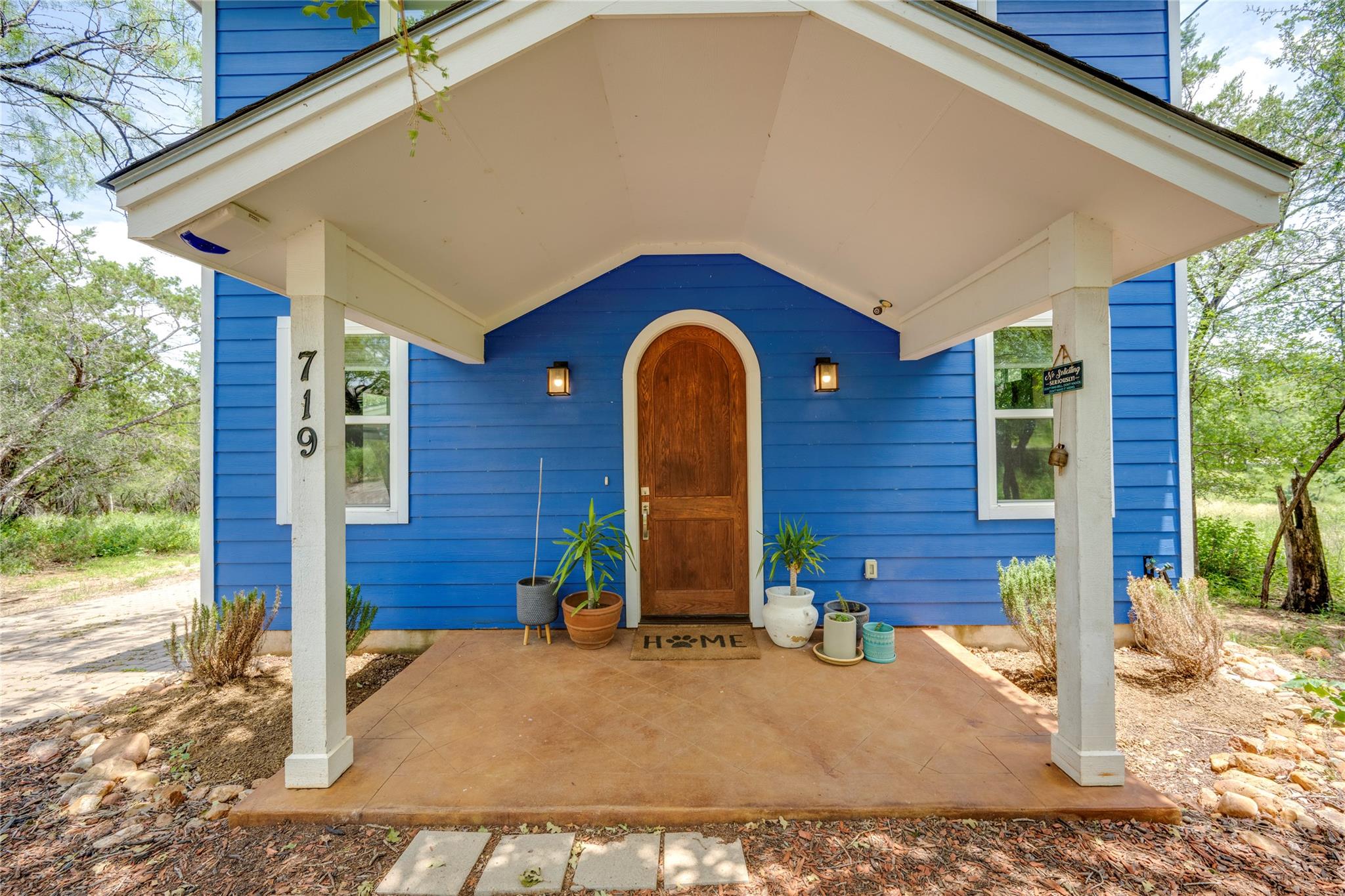 719 Birch Ln, Cottonwood Shores, TX 78657