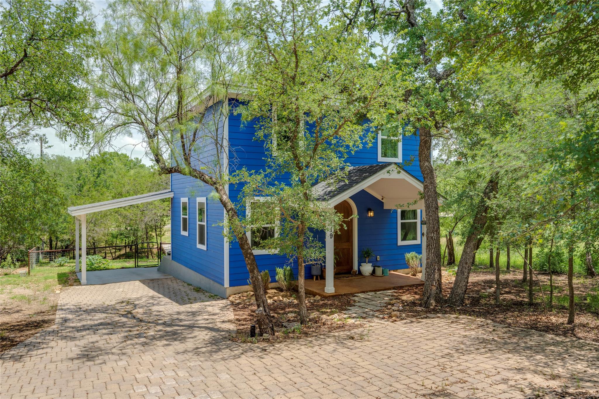 719 Birch Ln, Cottonwood Shores, TX 78657