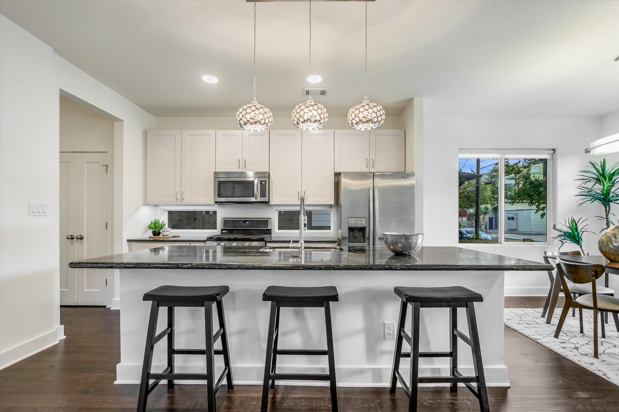 1807 Clifford Ave, Austin, TX 78702