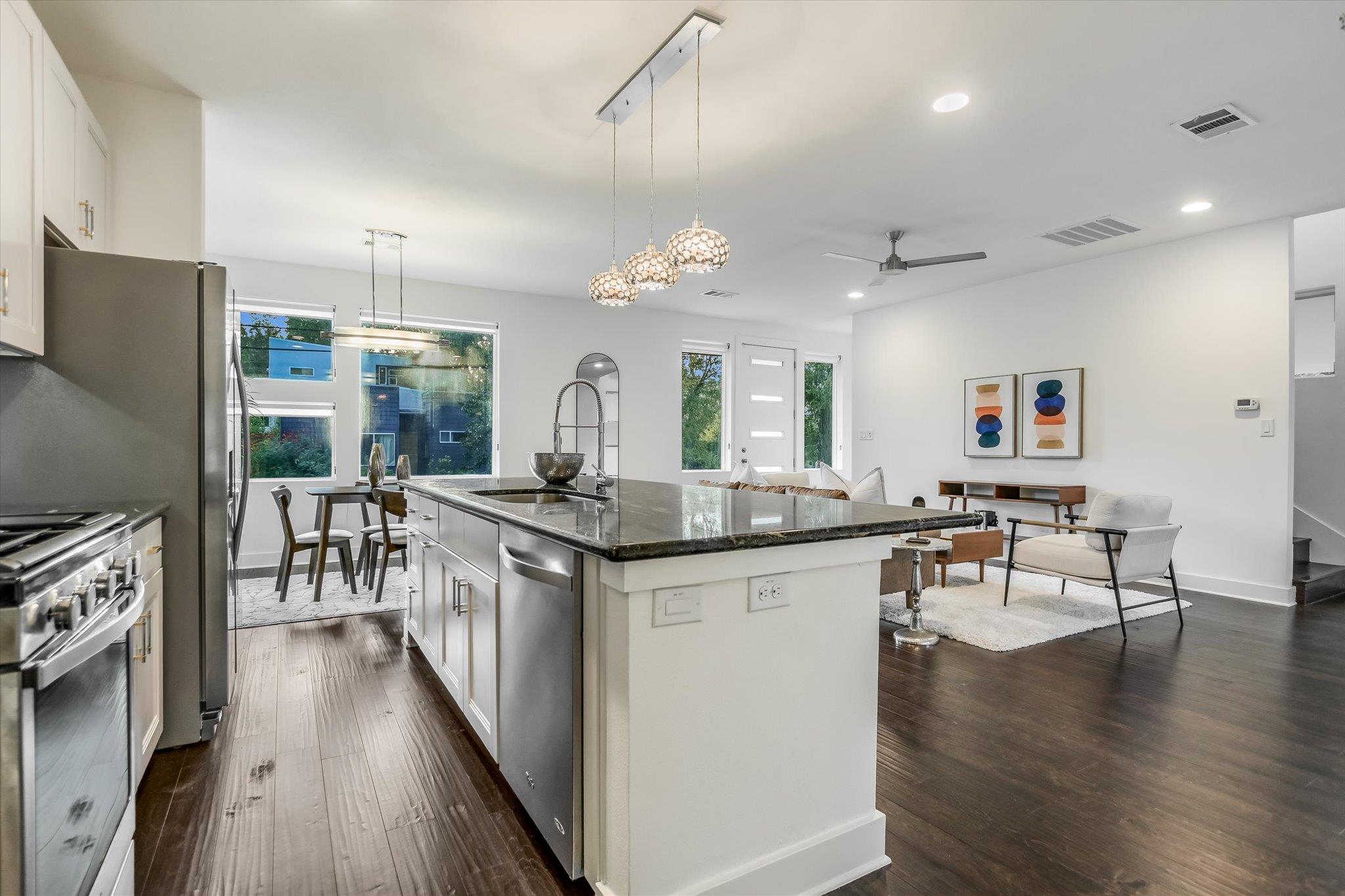 1807 Clifford Ave, Austin, TX 78702