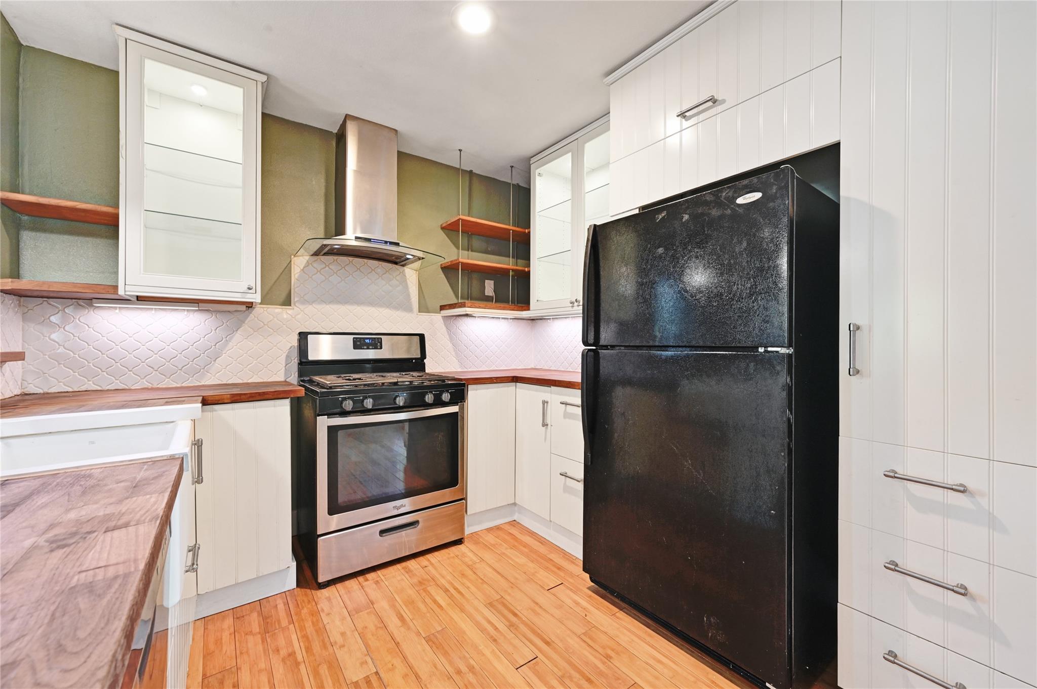 5304 China Berry Rd, Austin, TX 78744