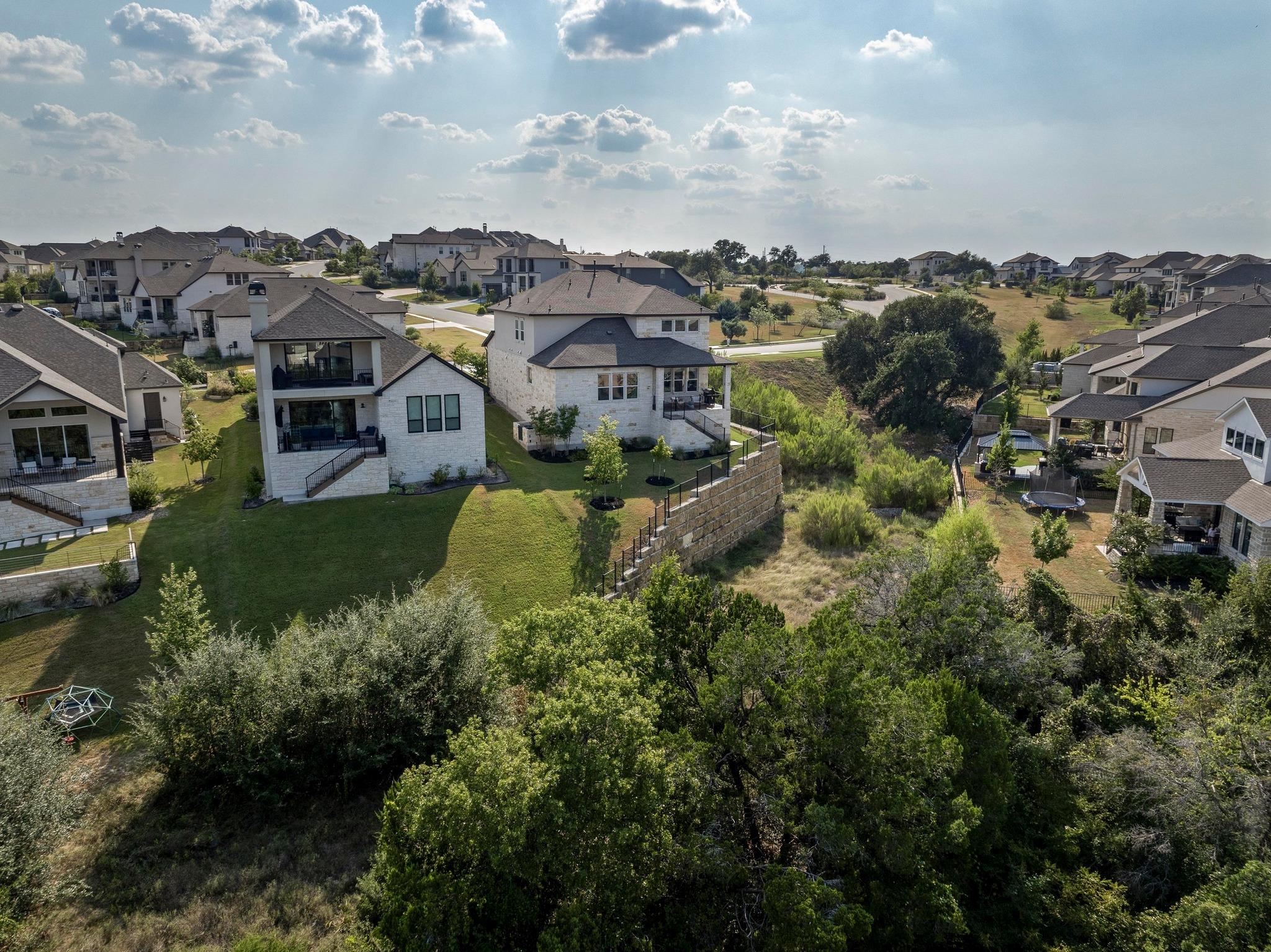 305 Avena Trl, Austin, TX 78738