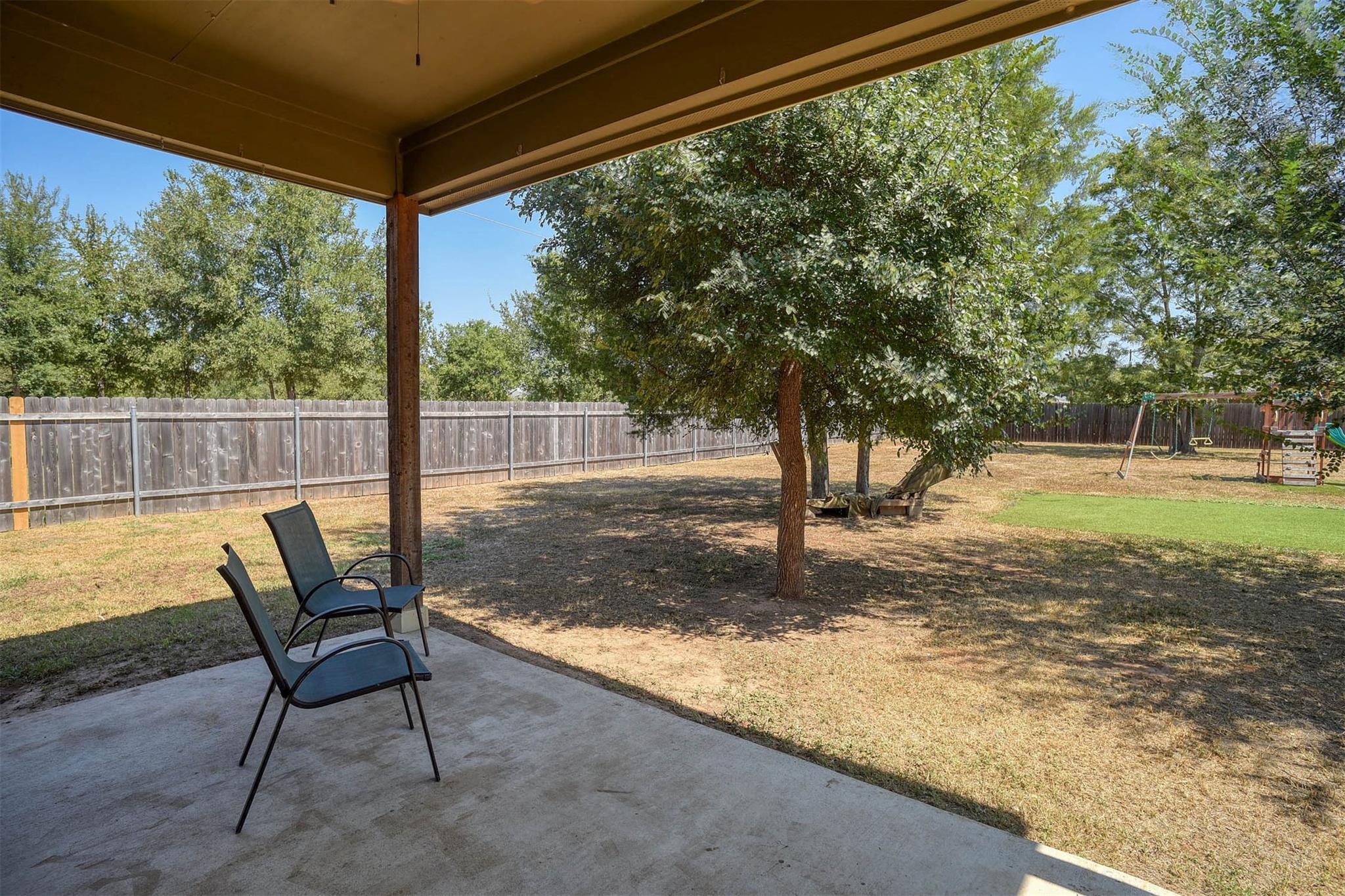 240 Keawakapu Dr, Bastrop, TX 78602