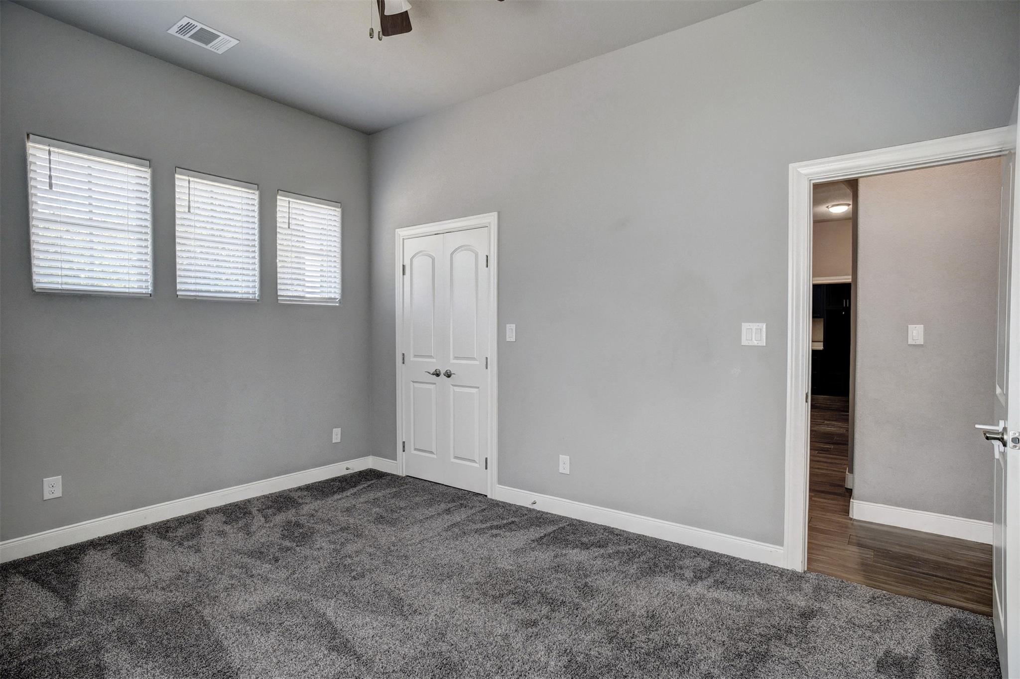 240 Keawakapu Dr, Bastrop, TX 78602