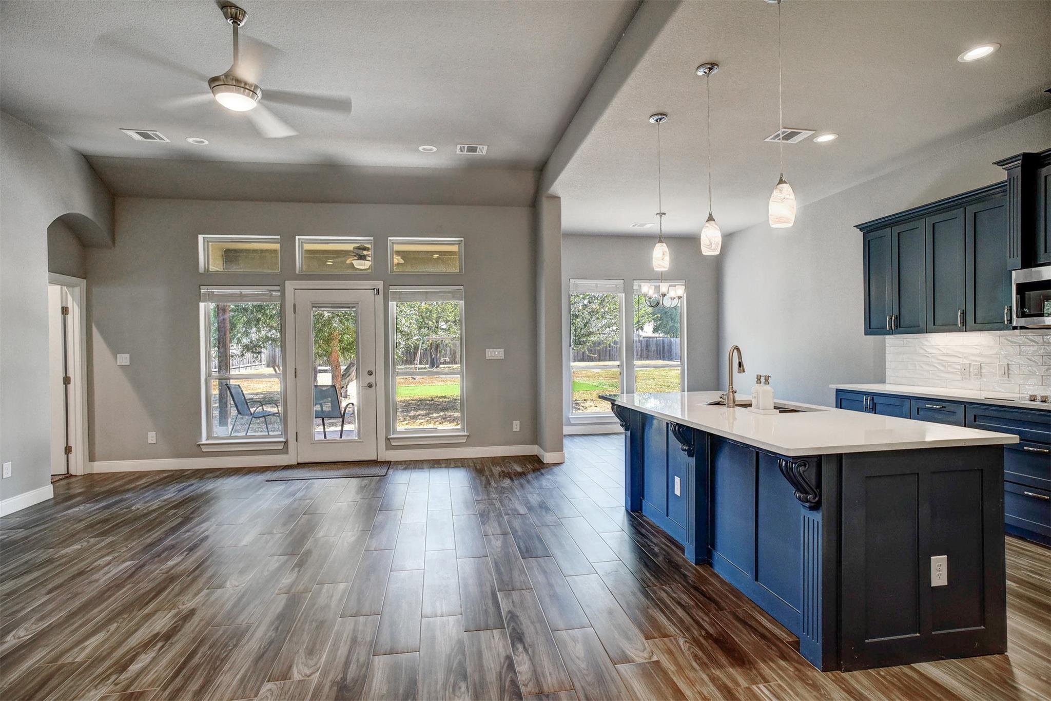 240 Keawakapu Dr, Bastrop, TX 78602