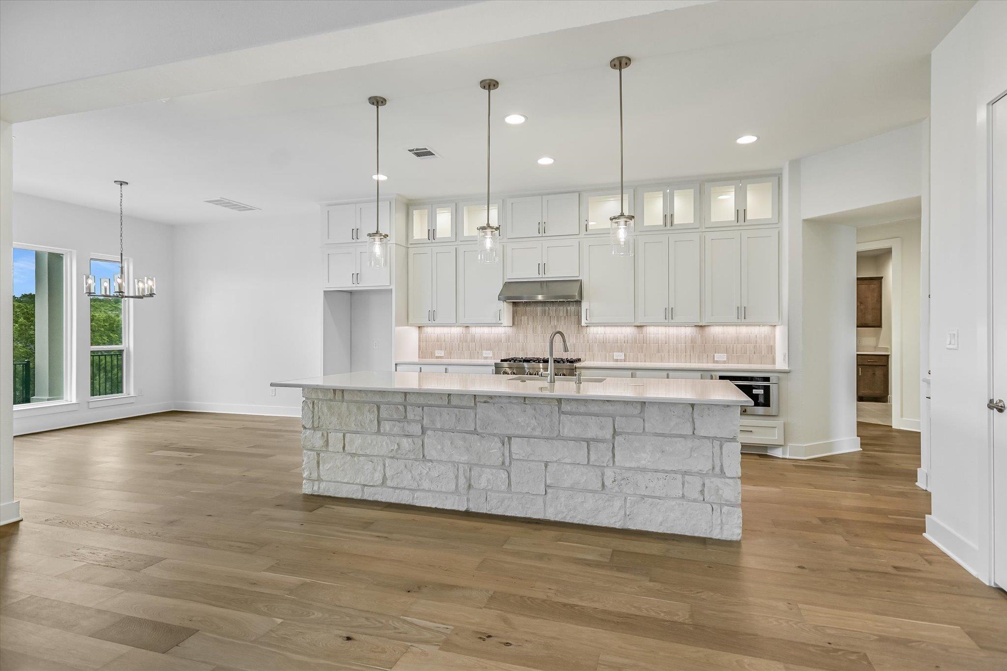 520 Wonderstruck, Liberty Hill, TX 78642