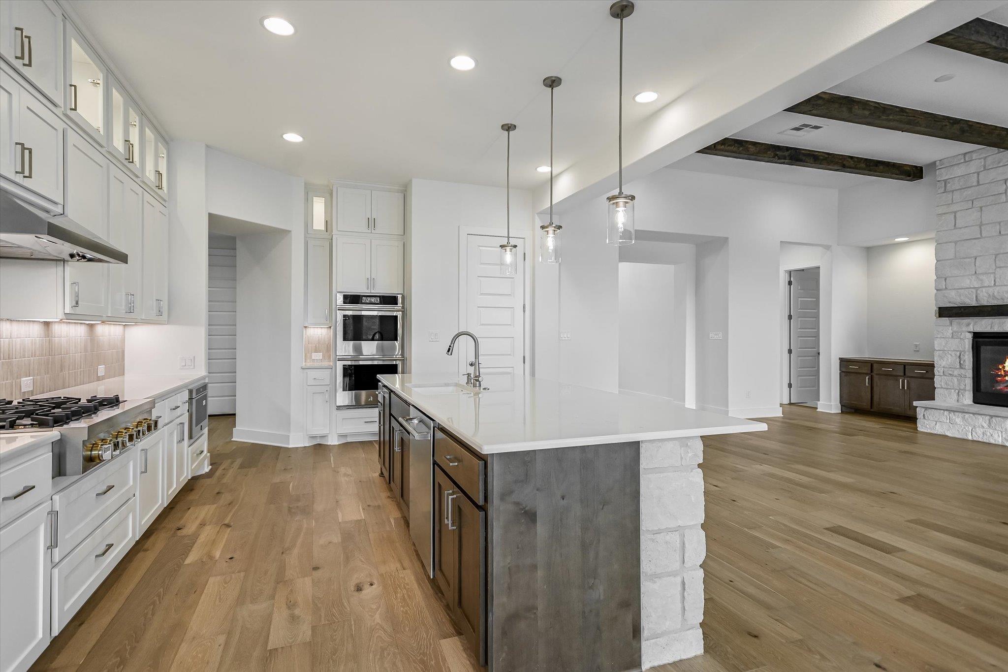 520 Wonderstruck, Liberty Hill, TX 78642