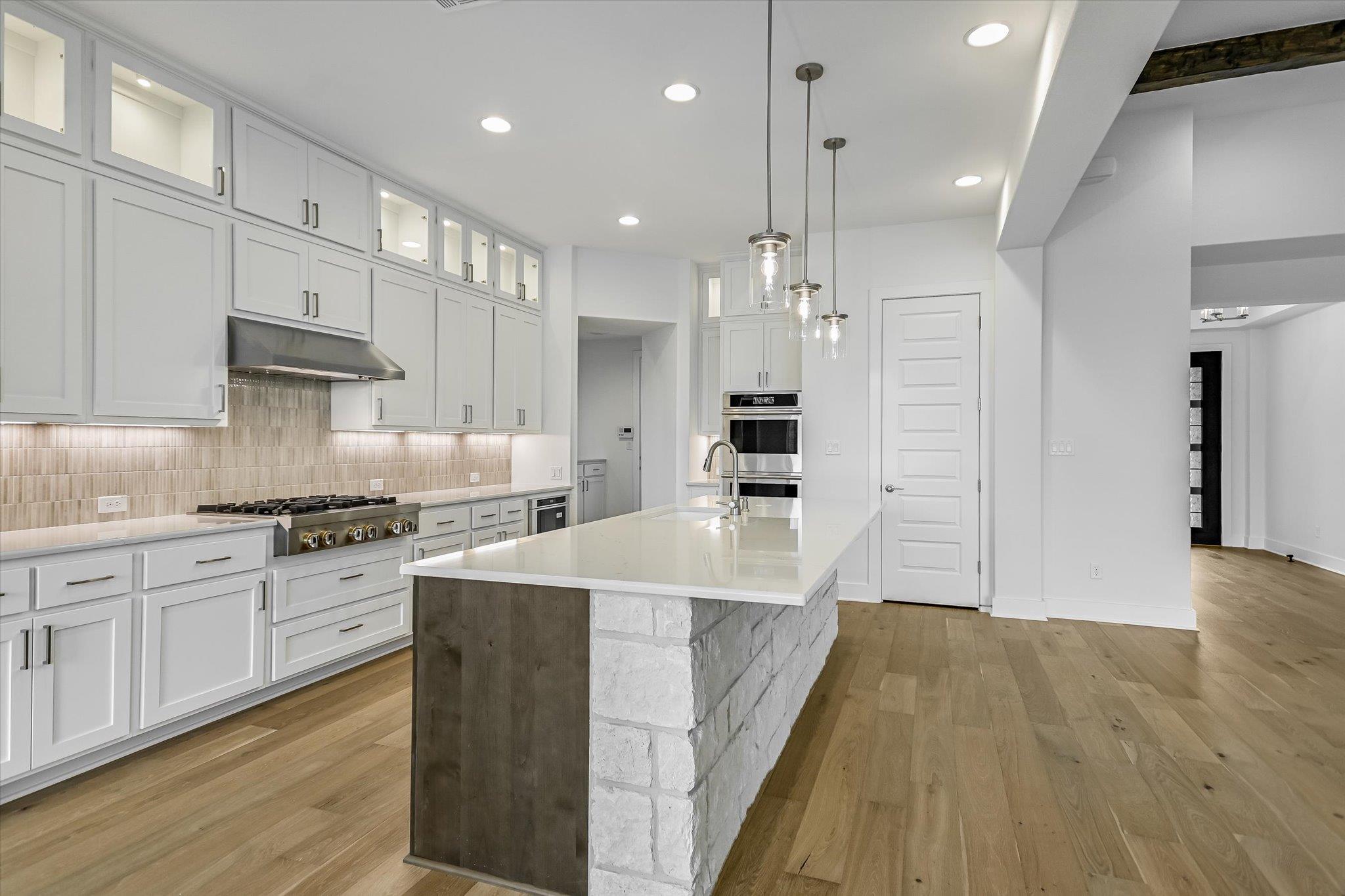 520 Wonderstruck, Liberty Hill, TX 78642