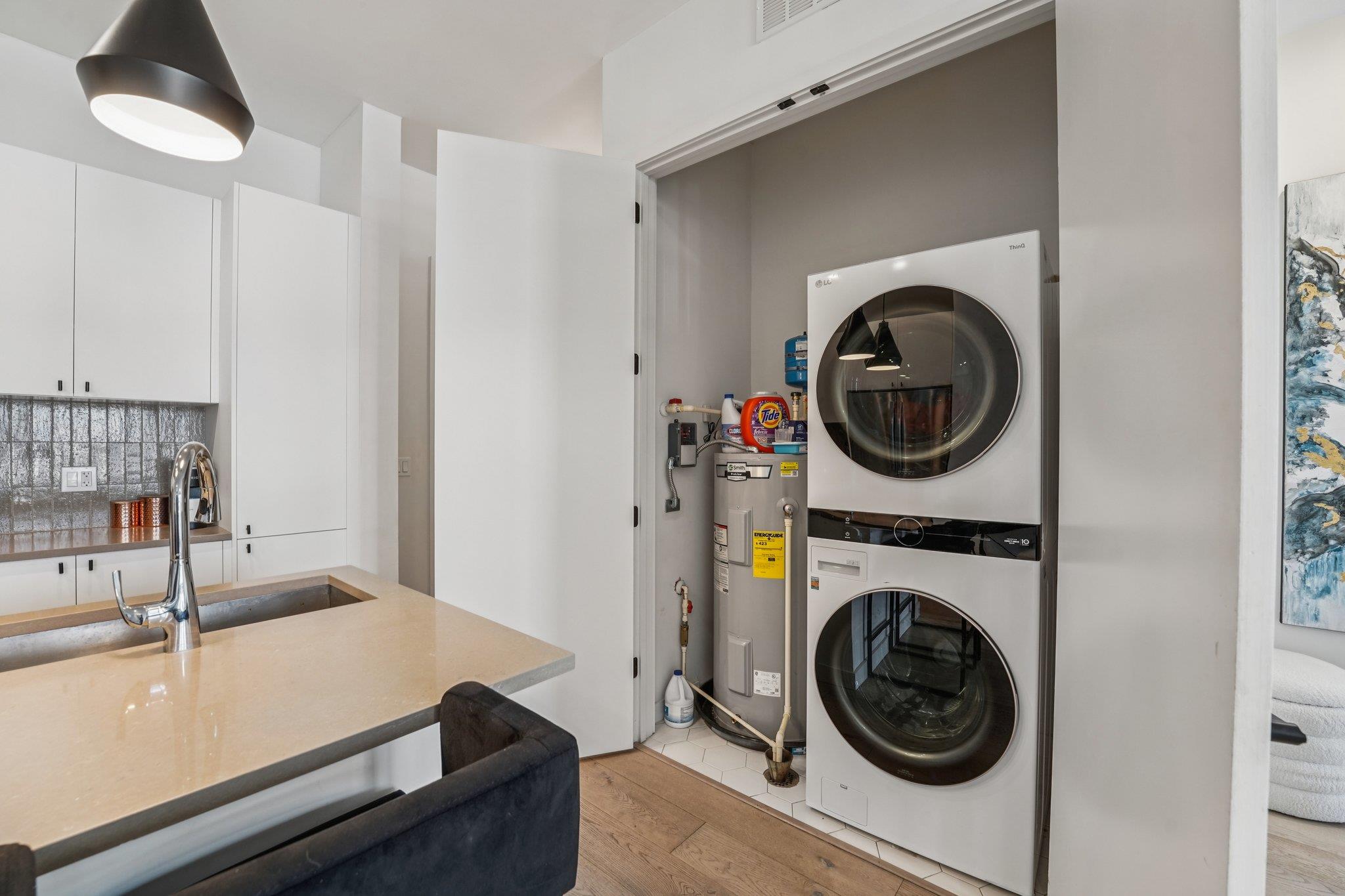 800 Embassy Dr # 429, Austin, TX 78702