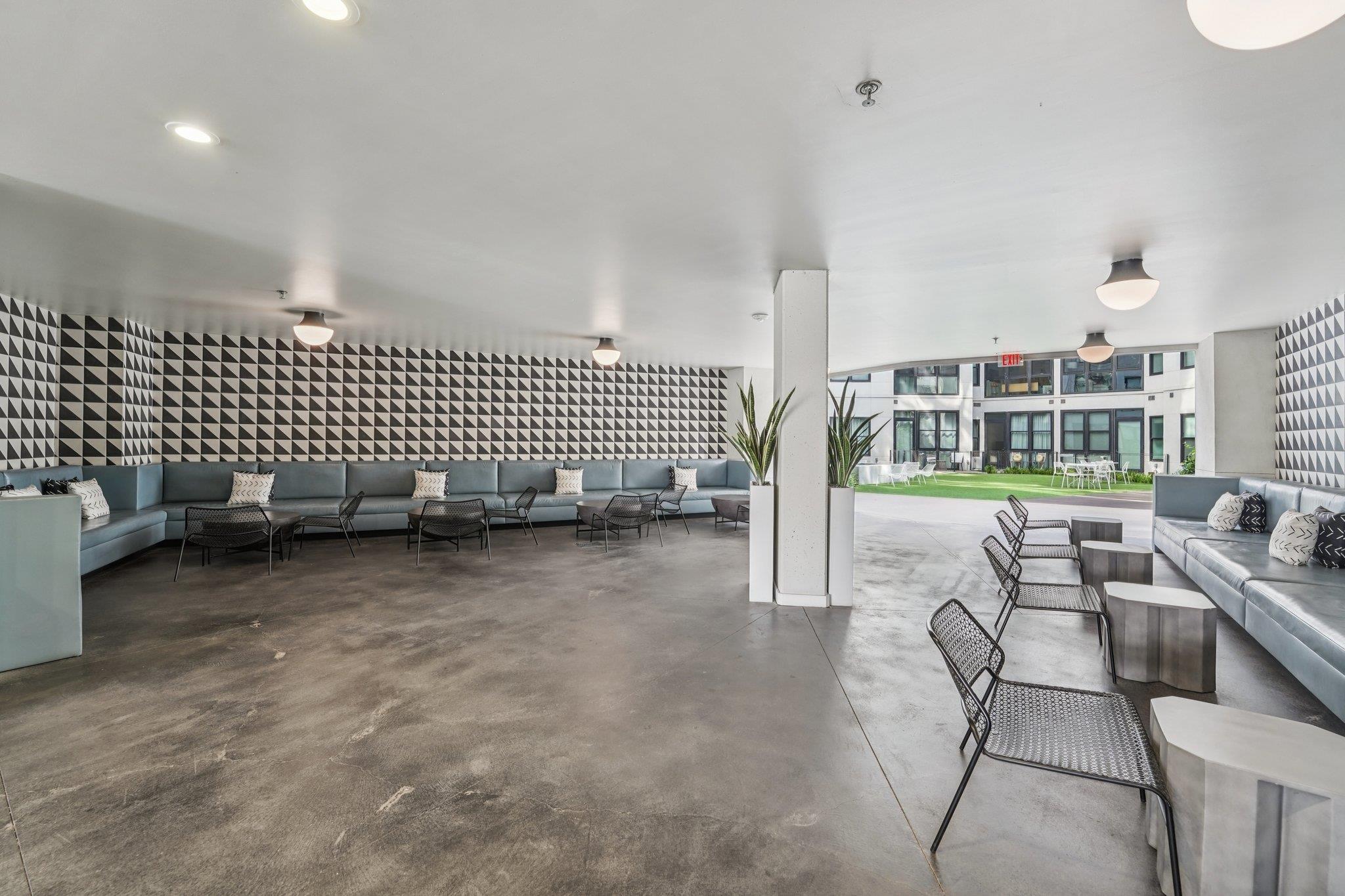 800 Embassy Dr # 429, Austin, TX 78702