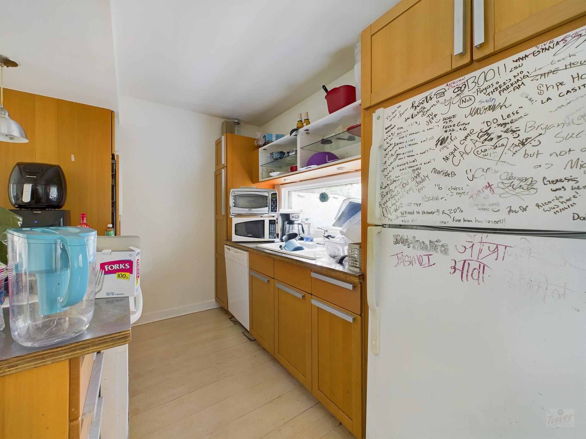 915 Keith Ln # 104, Austin, TX 78705