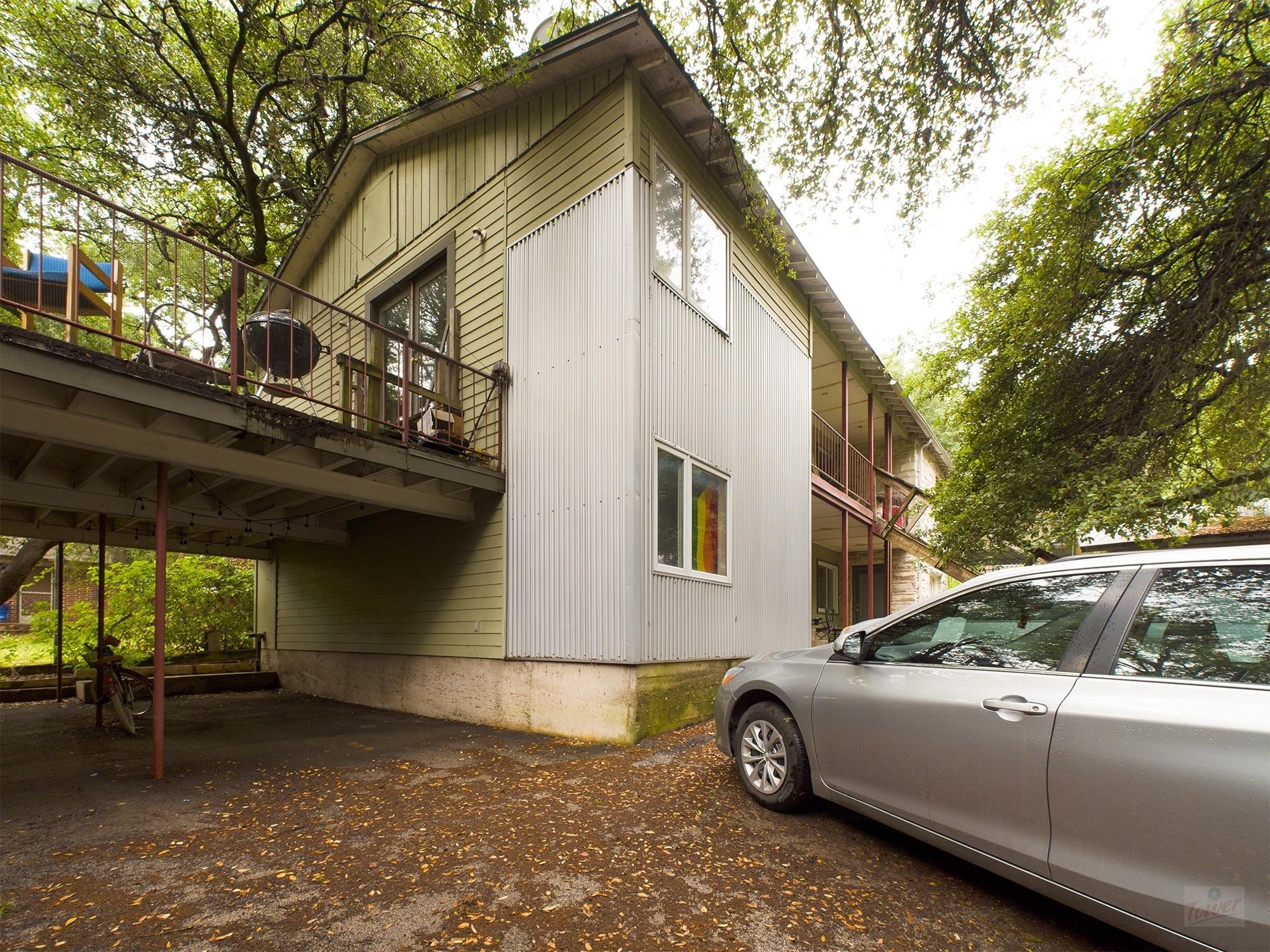 915 Keith Ln # 104, Austin, TX 78705