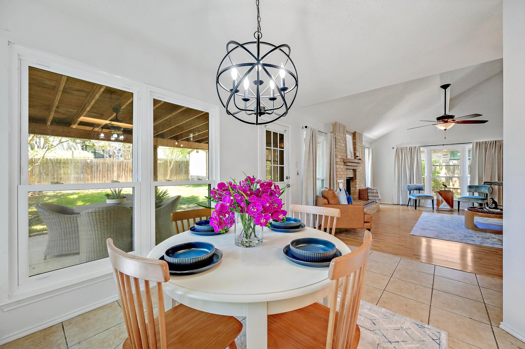 11601 Forest Rain, Live Oak, TX 78233