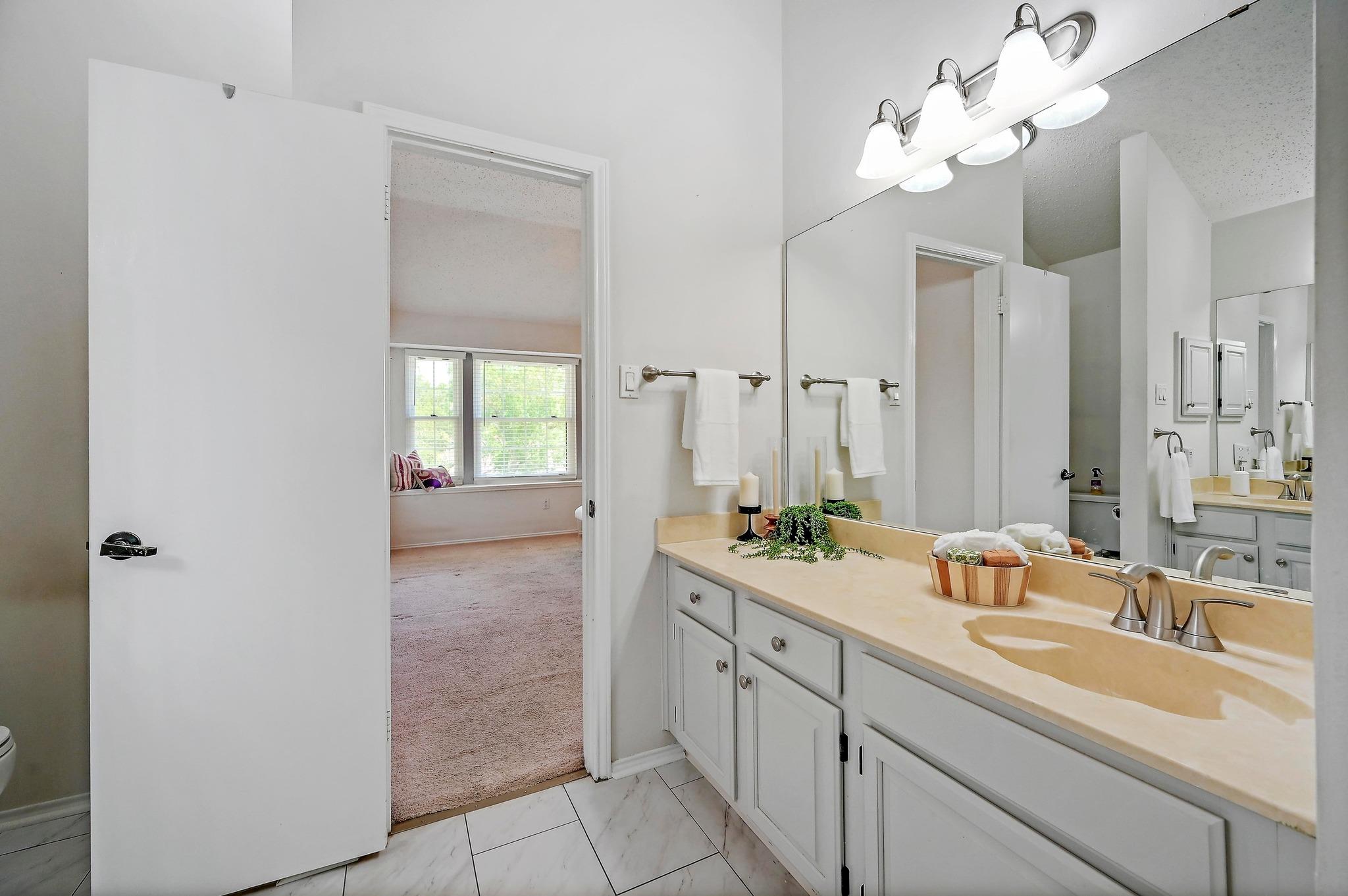 11601 Forest Rain, Live Oak, TX 78233