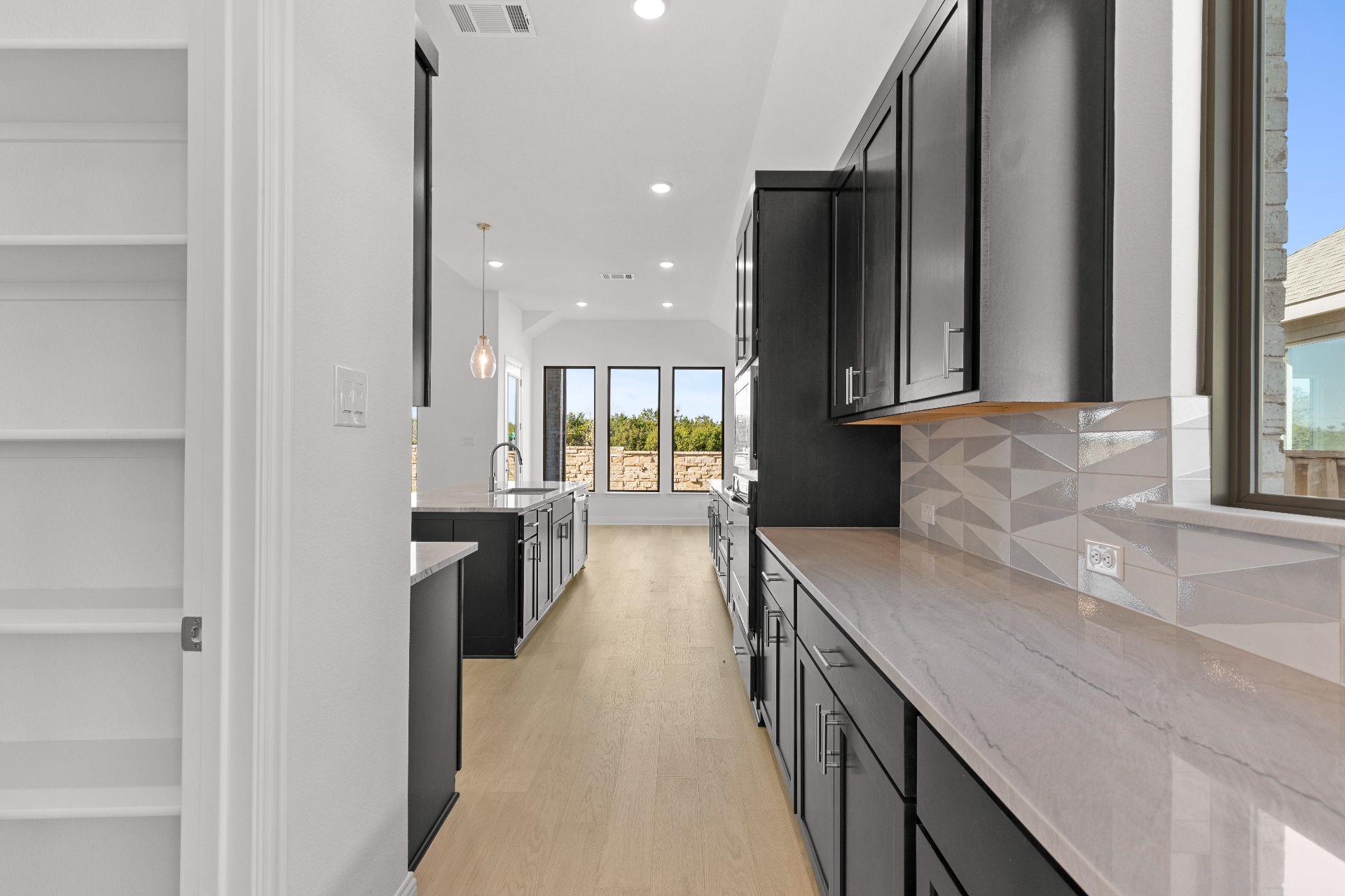 1105 Ellensburg Dr, Georgetown, TX 78633