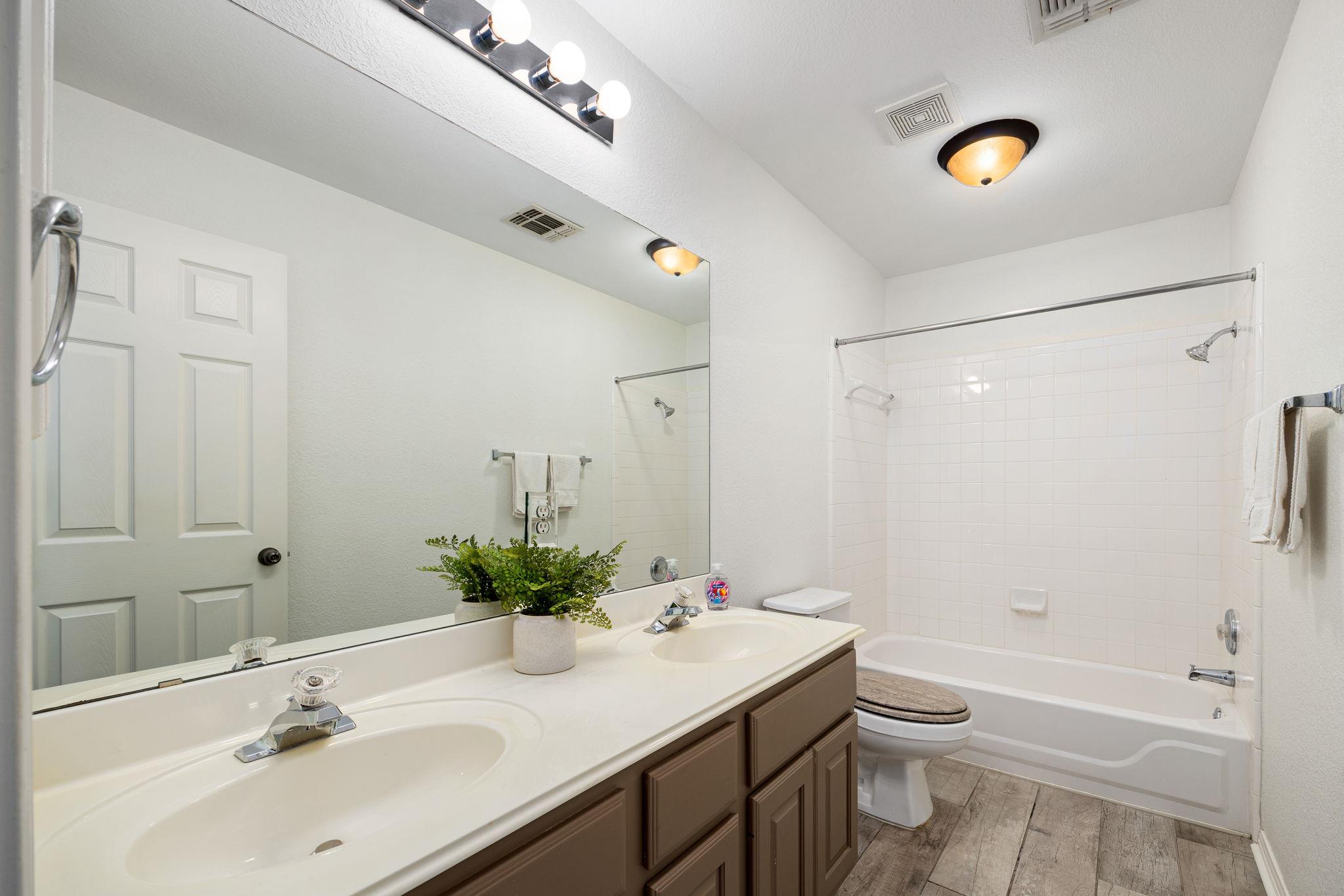 516 Oakwood Blvd, Round Rock, TX 78681