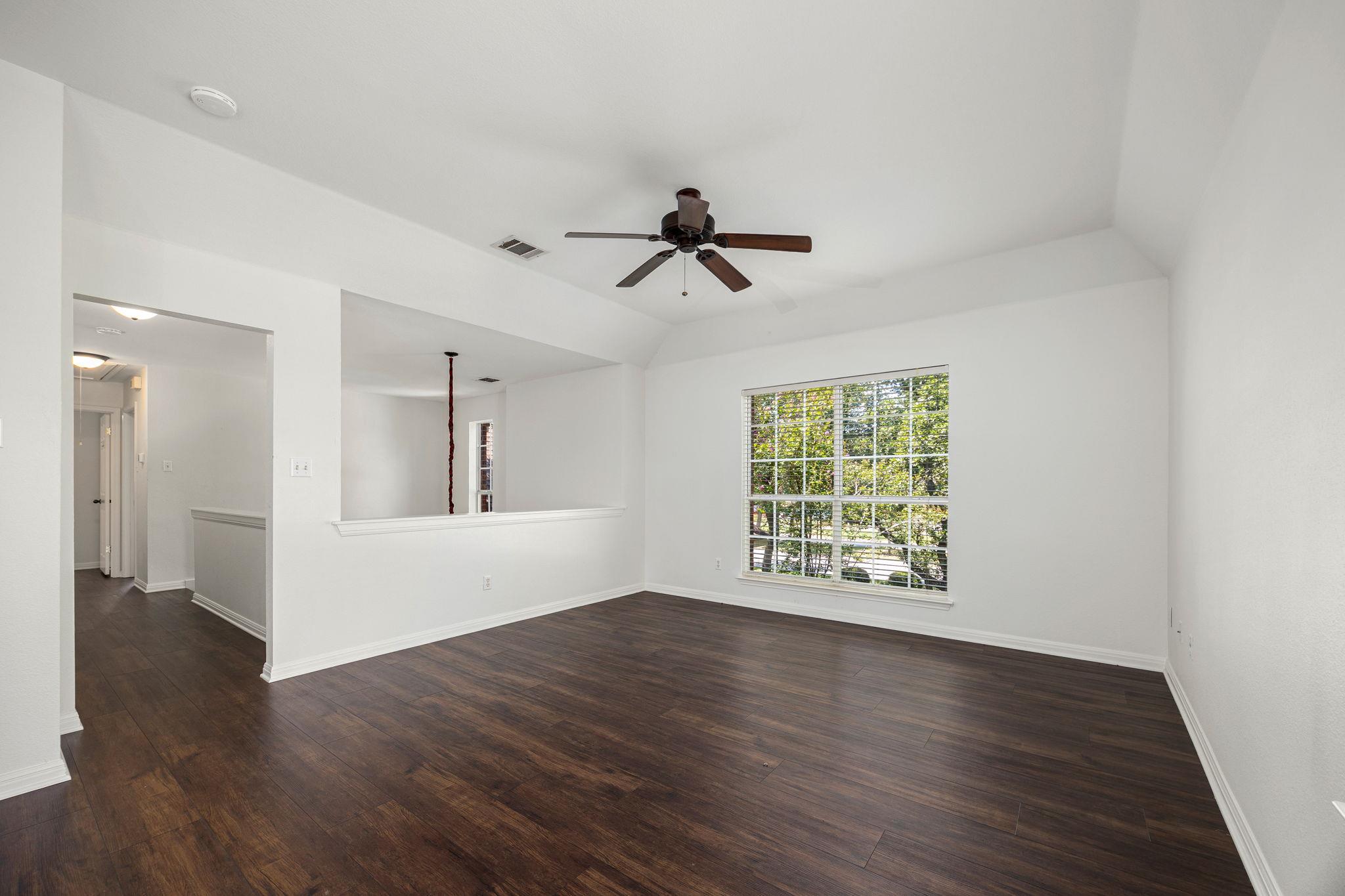 516 Oakwood Blvd, Round Rock, TX 78681