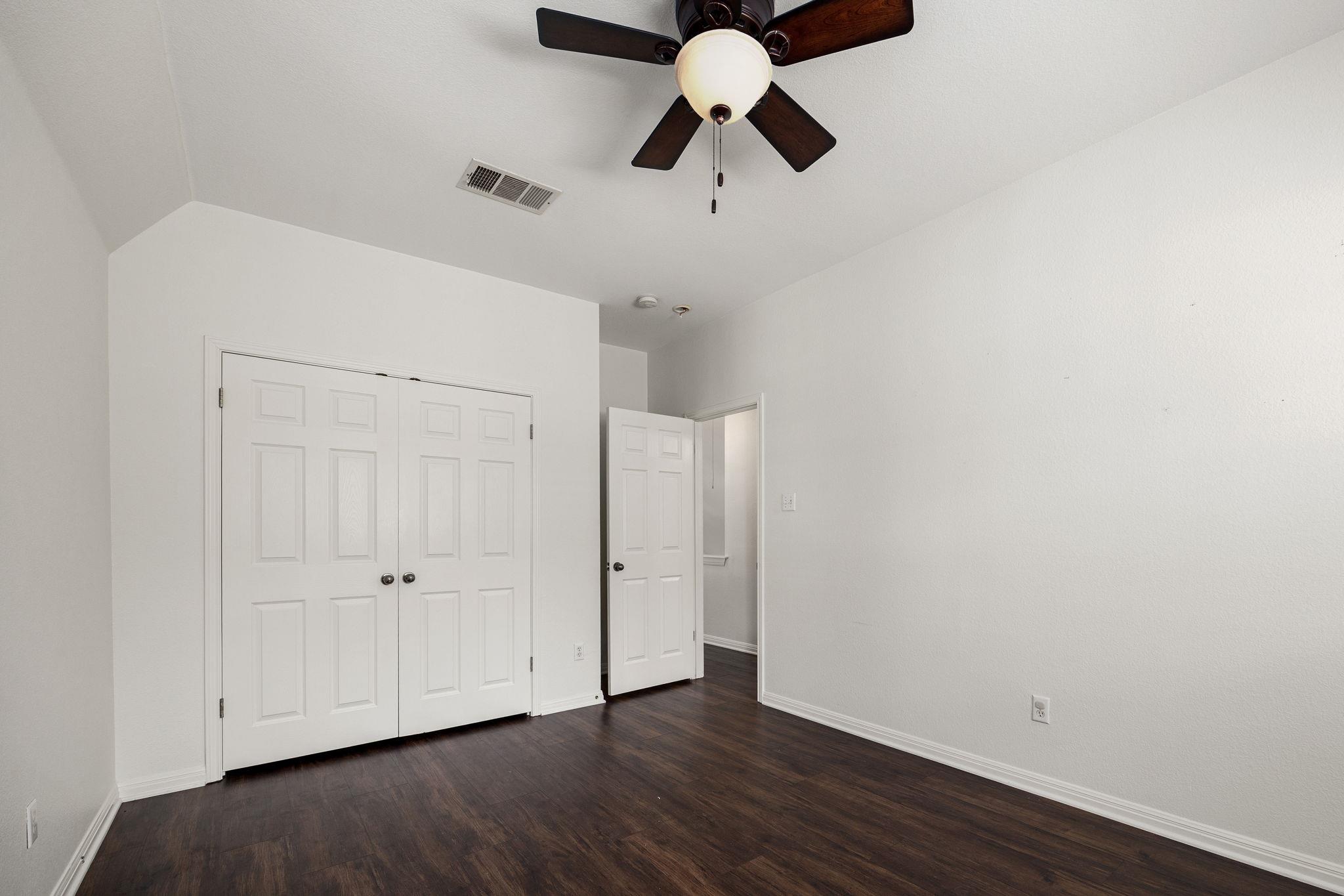 516 Oakwood Blvd, Round Rock, TX 78681