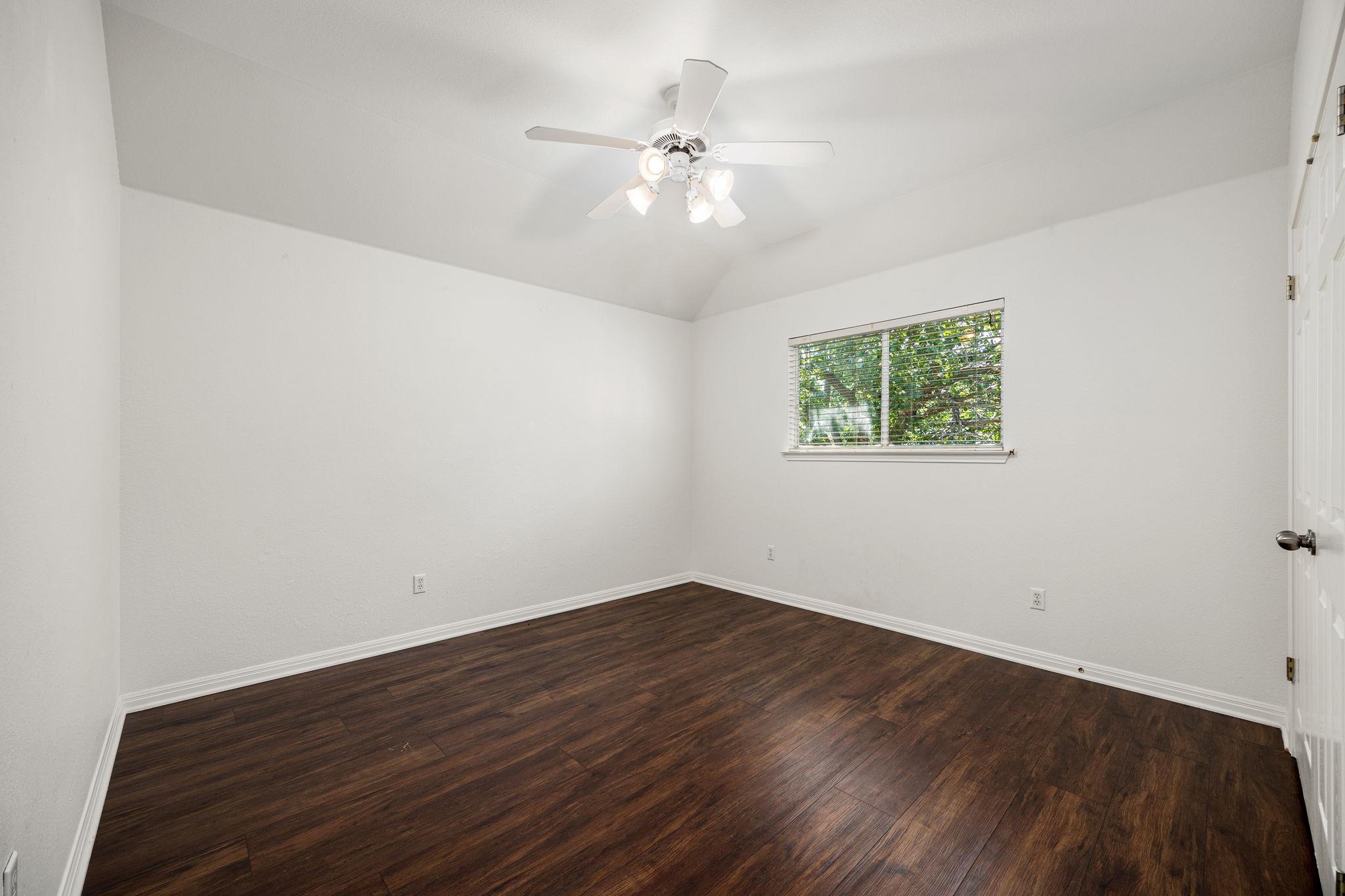 516 Oakwood Blvd, Round Rock, TX 78681