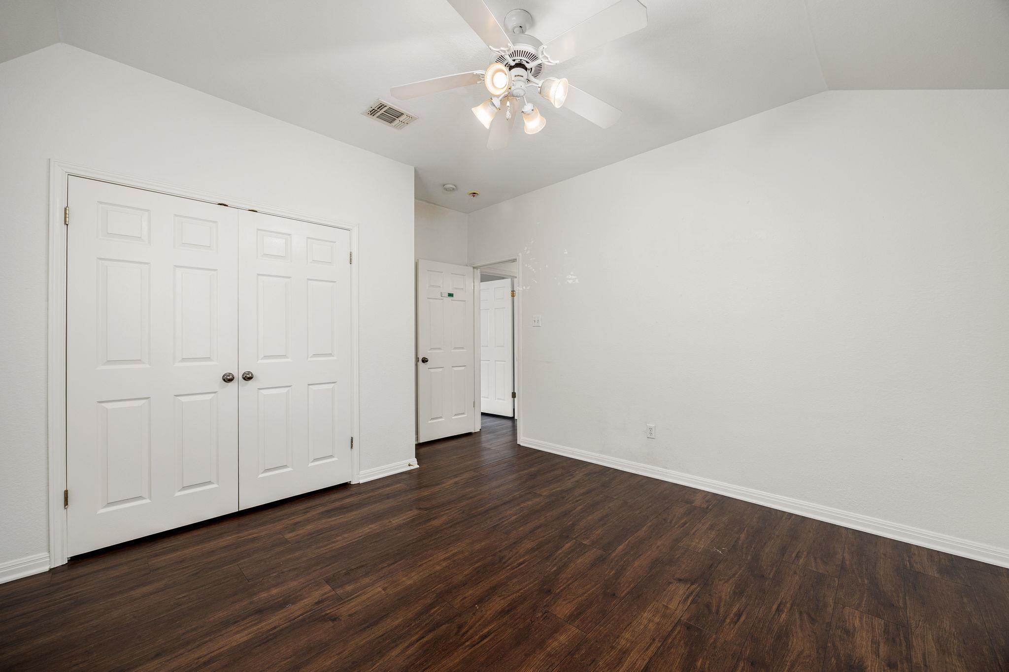 516 Oakwood Blvd, Round Rock, TX 78681