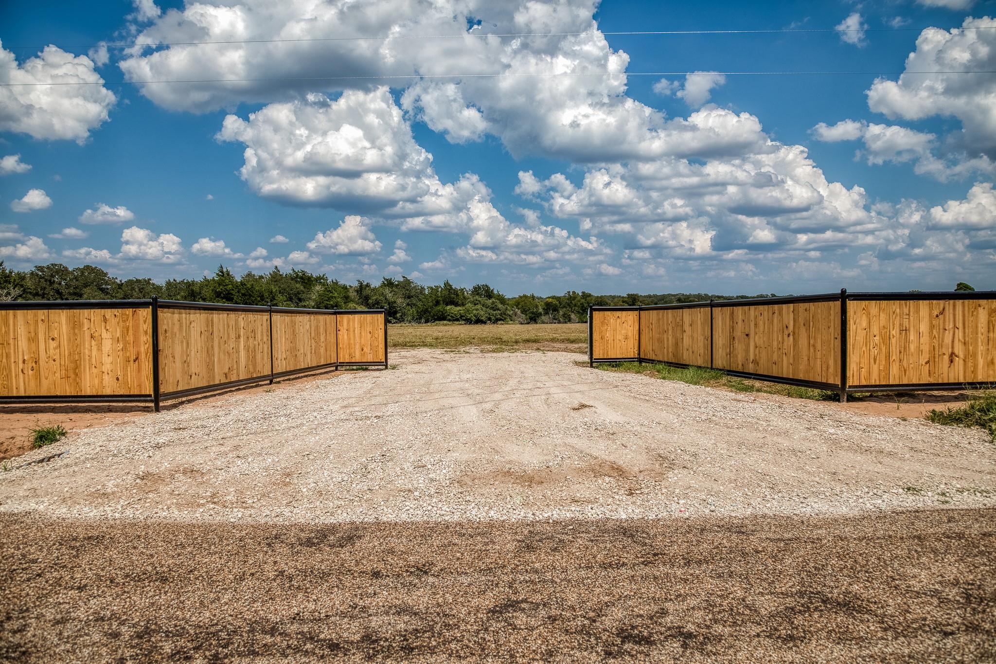 8671 County Road 324, Caldwell, TX 77836