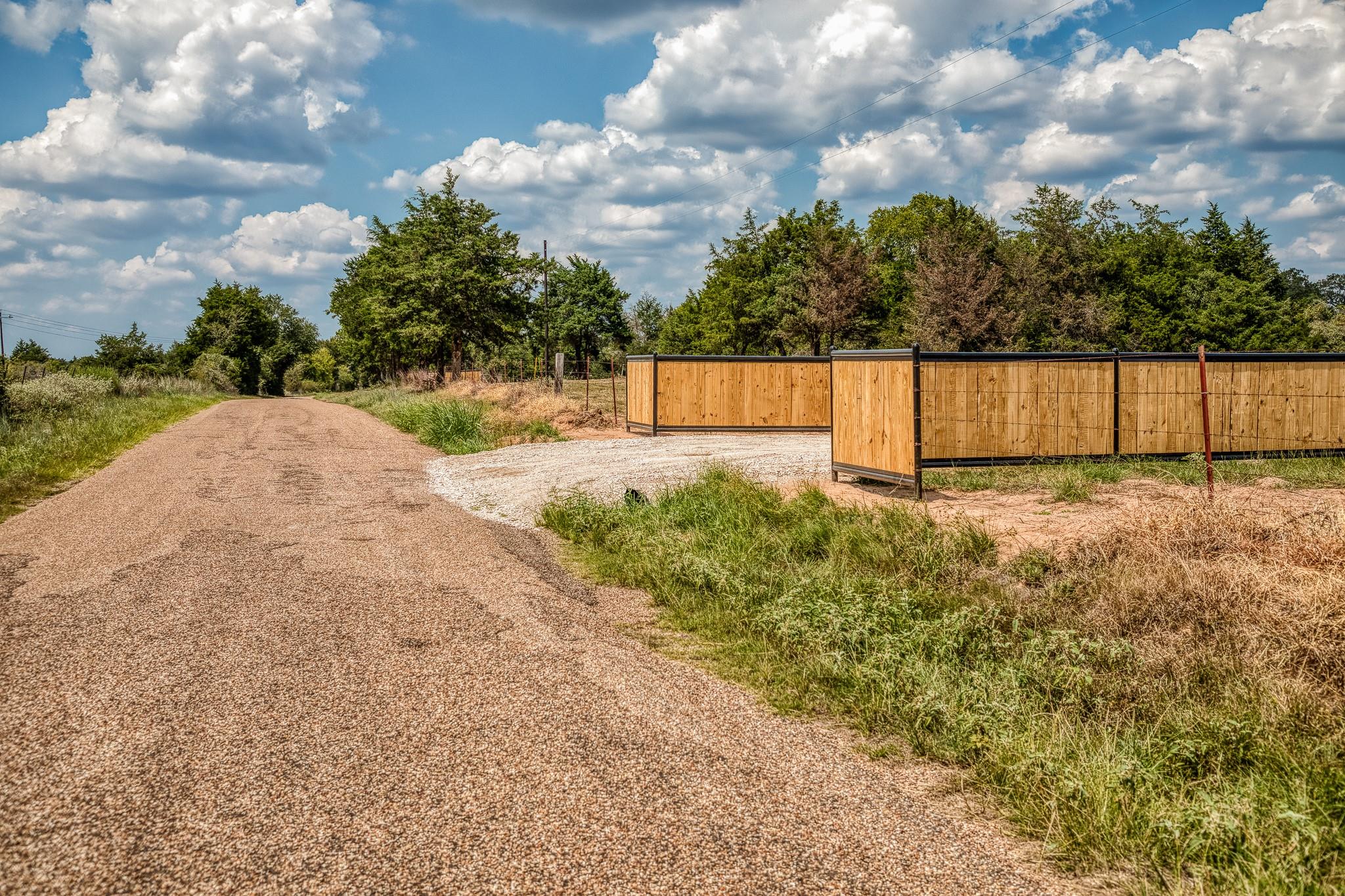 8671 County Road 324, Caldwell, TX 77836