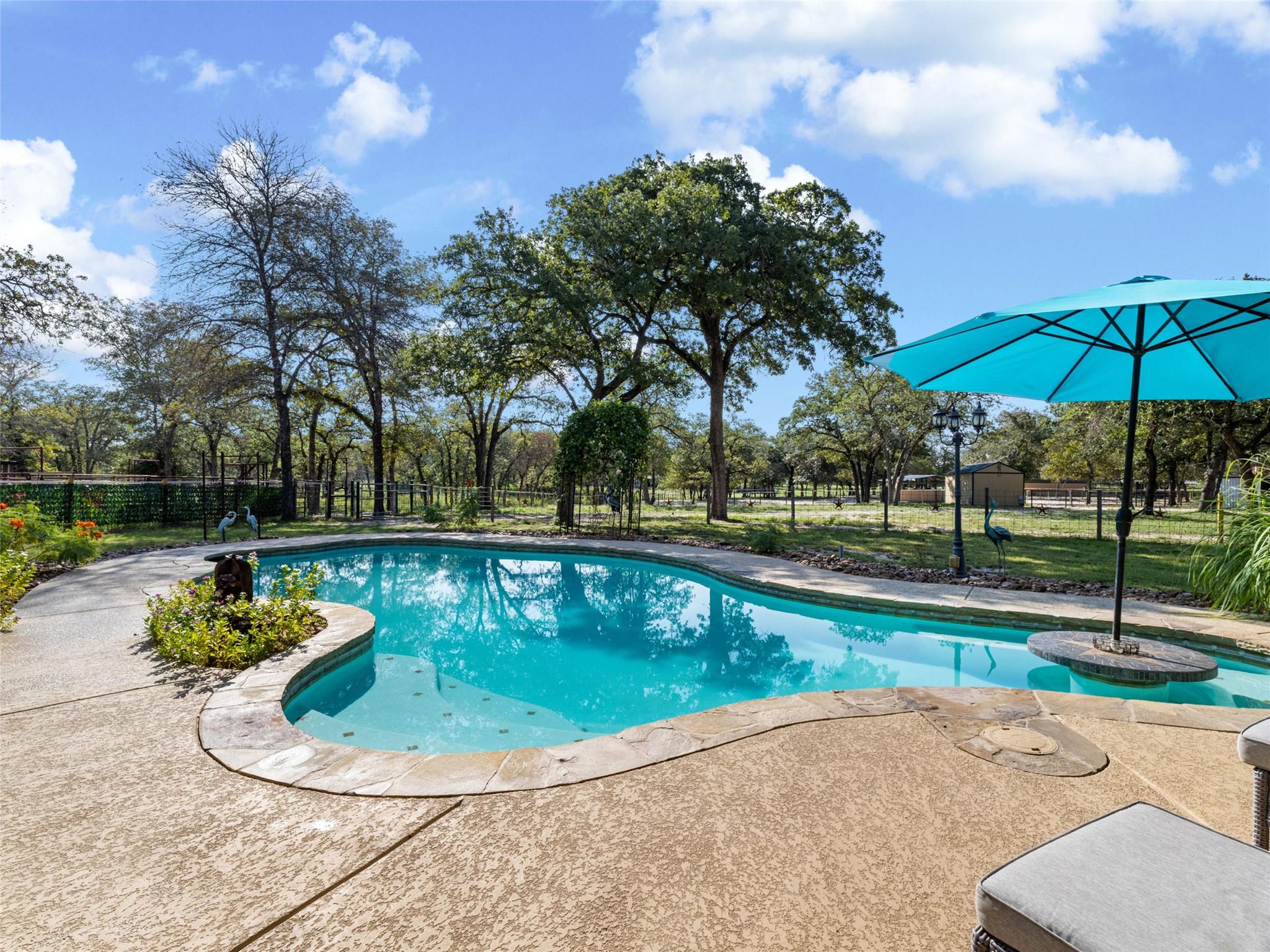 1010 Wild Flower, Floresville, TX 78114