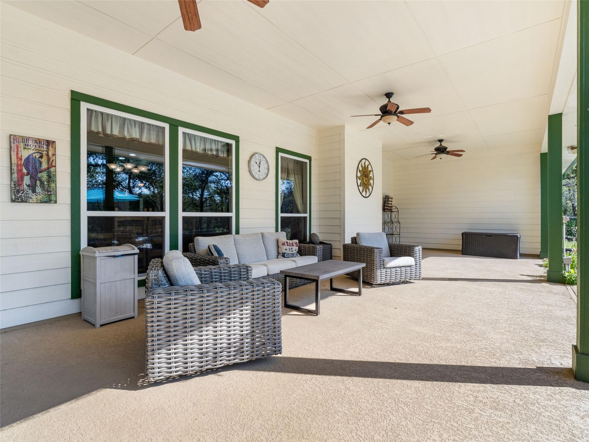 1010 Wild Flower, Floresville, TX 78114