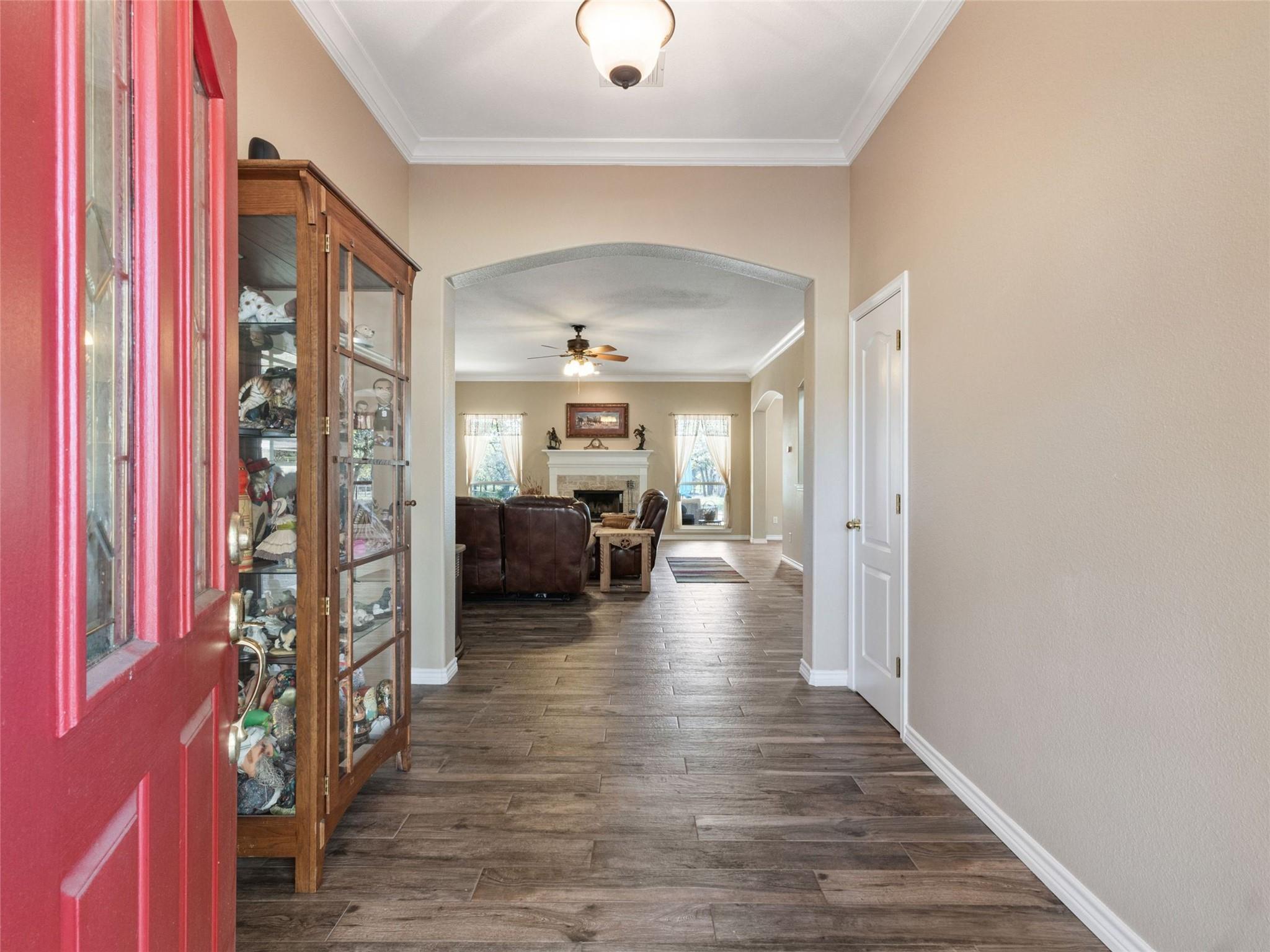 1010 Wild Flower, Floresville, TX 78114