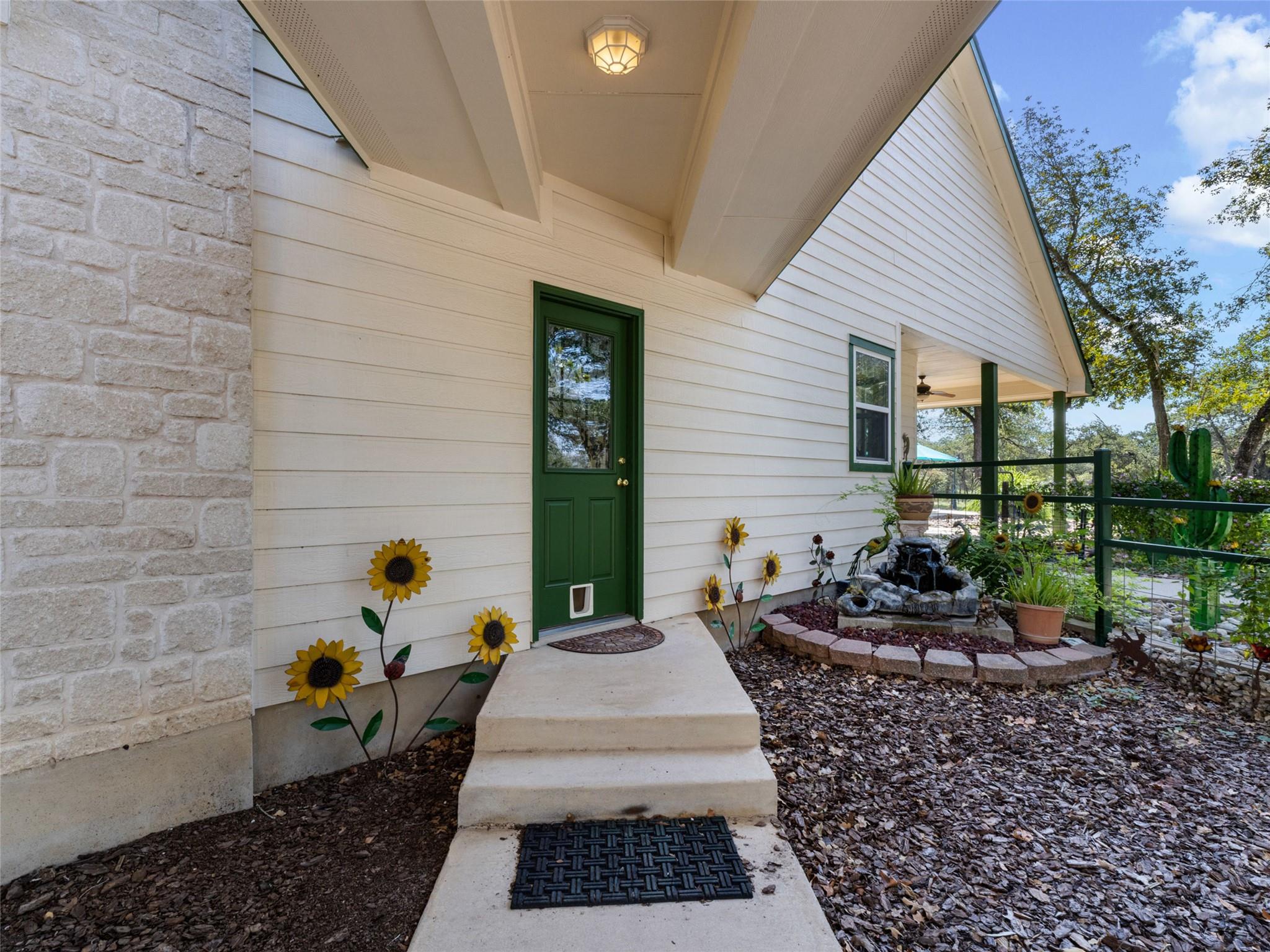 1010 Wild Flower, Floresville, TX 78114