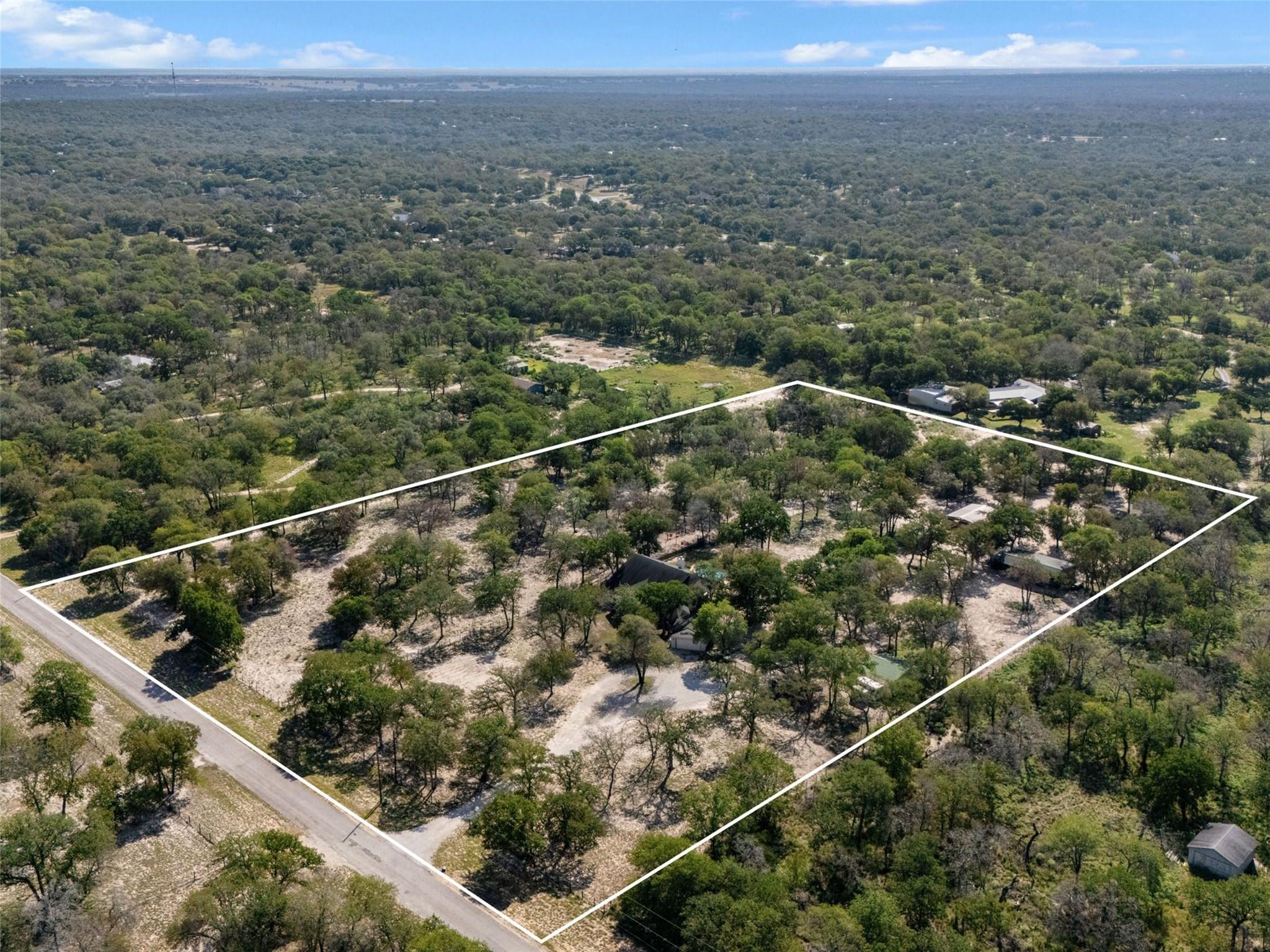 1010 Wild Flower, Floresville, TX 78114