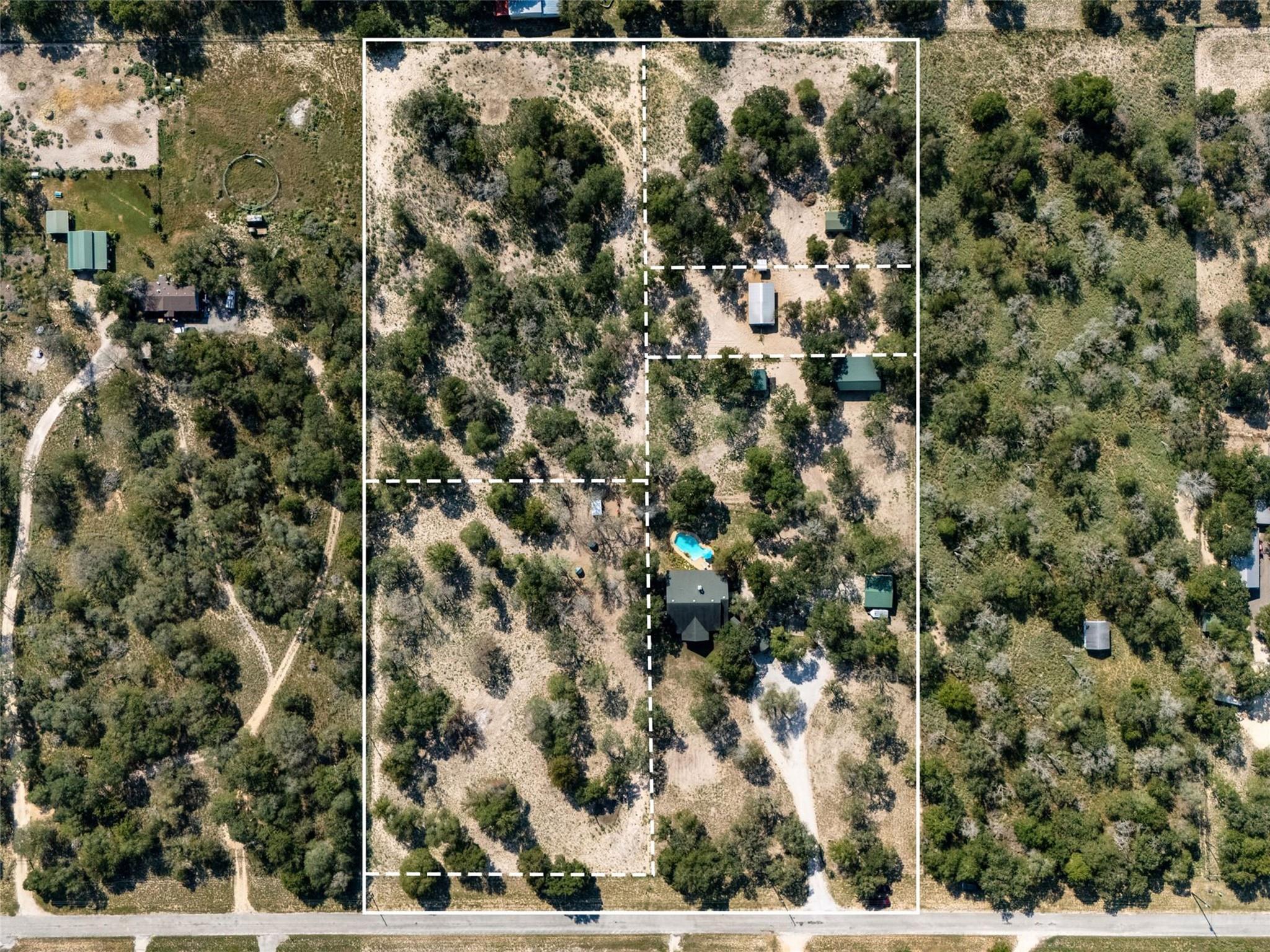 1010 Wild Flower, Floresville, TX 78114