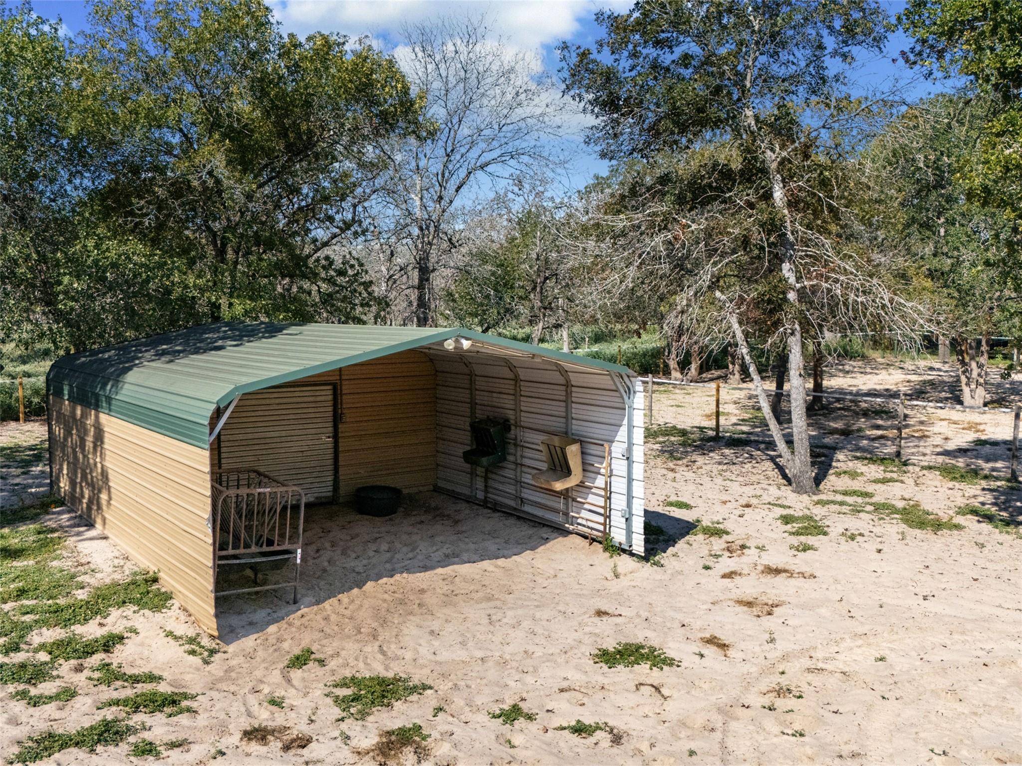 1010 Wild Flower, Floresville, TX 78114