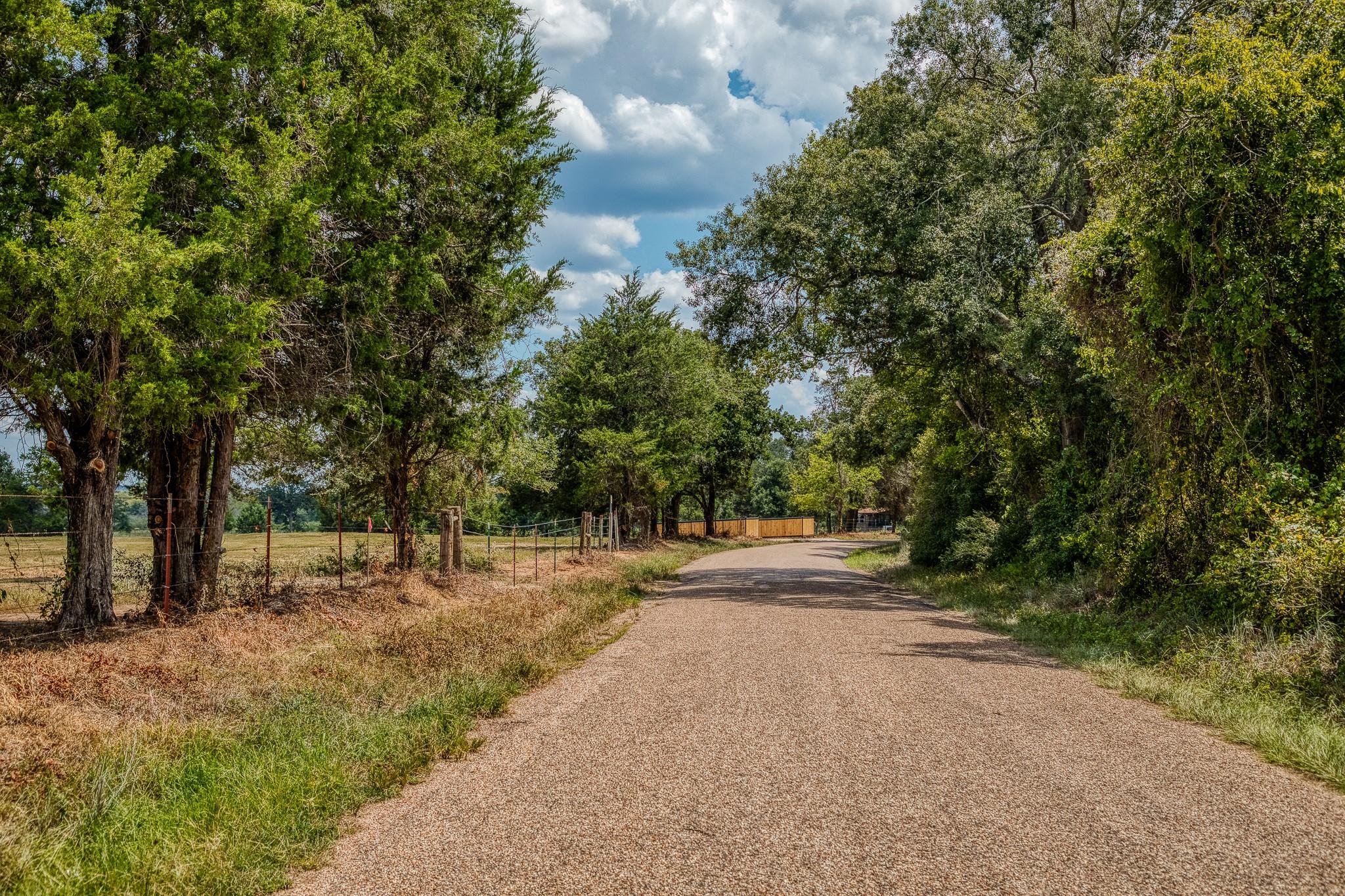 8753 County Road 324, Caldwell, TX 77836