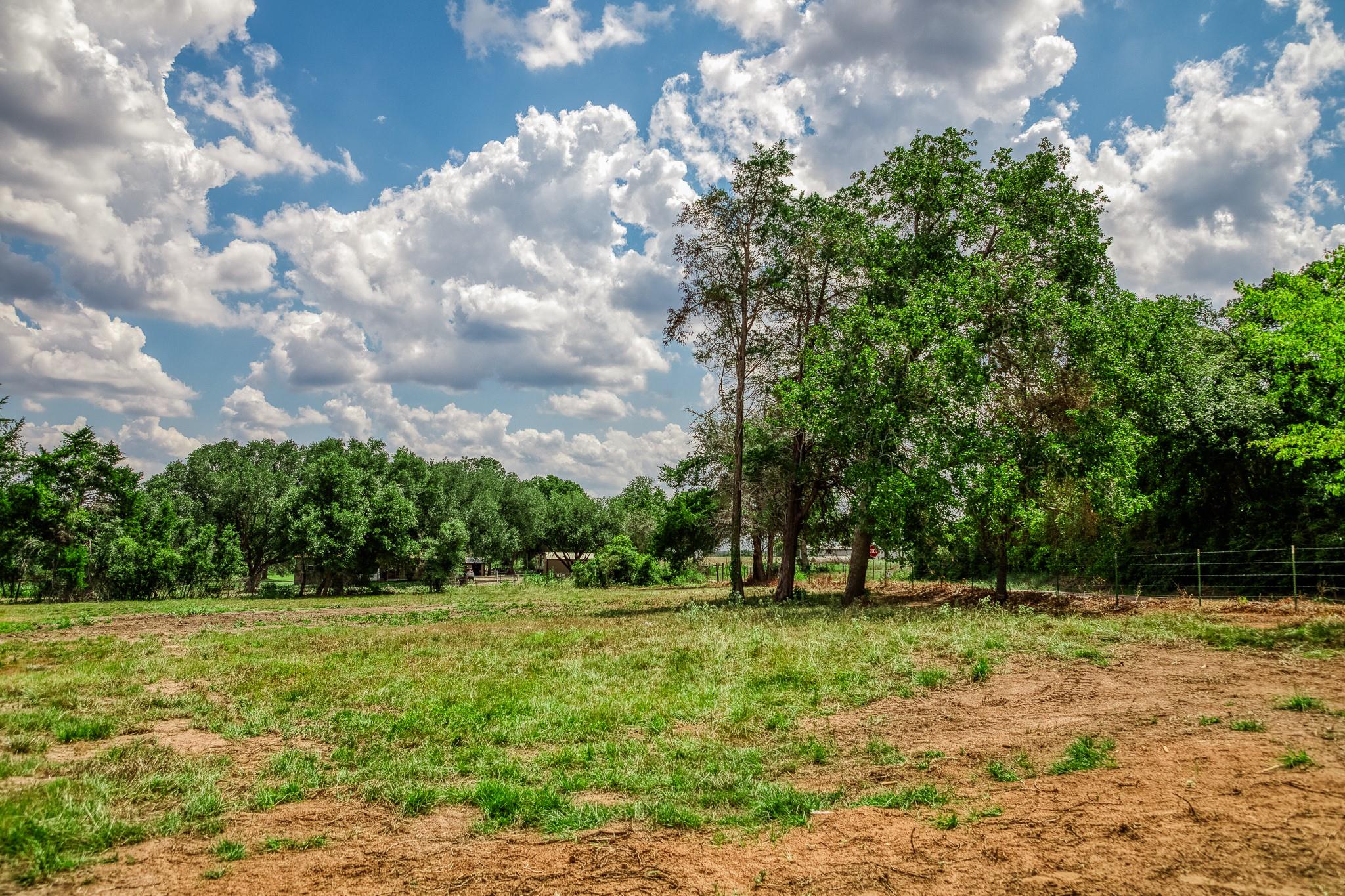 8753 County Road 324, Caldwell, TX 77836